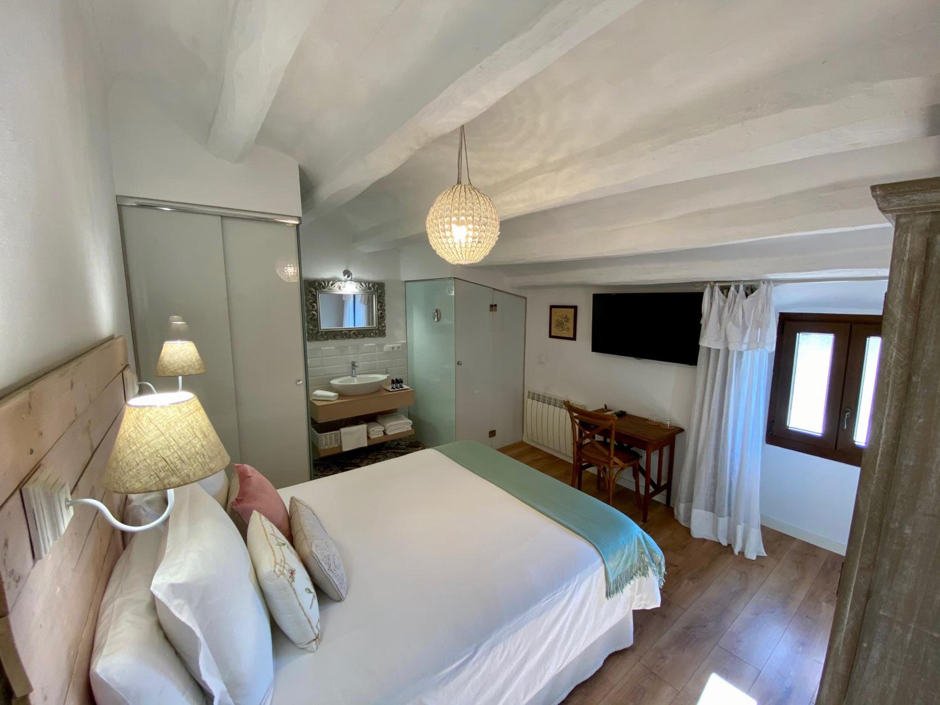 Habitación Doble con Baño Privado