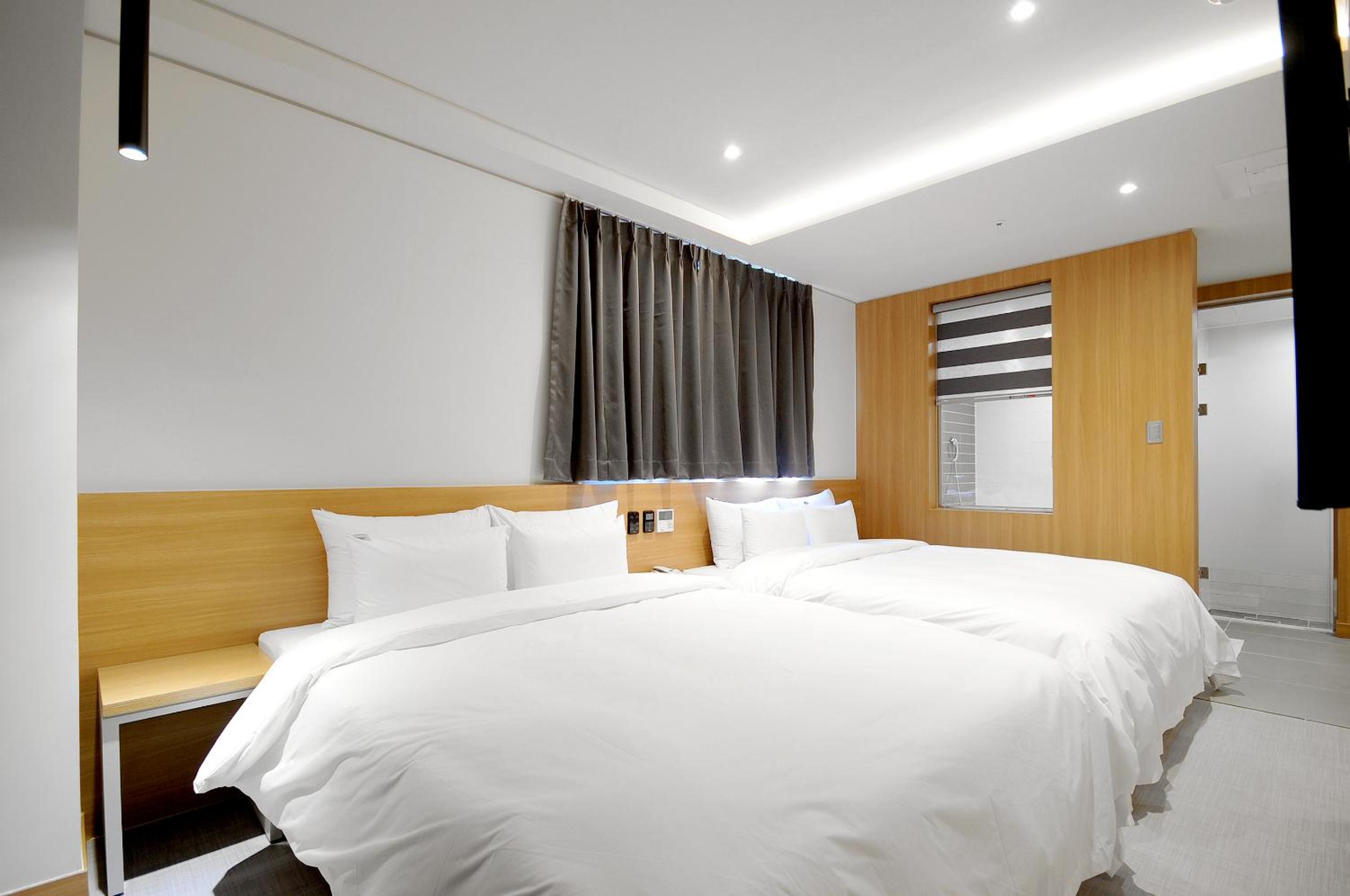 Family Twin Room