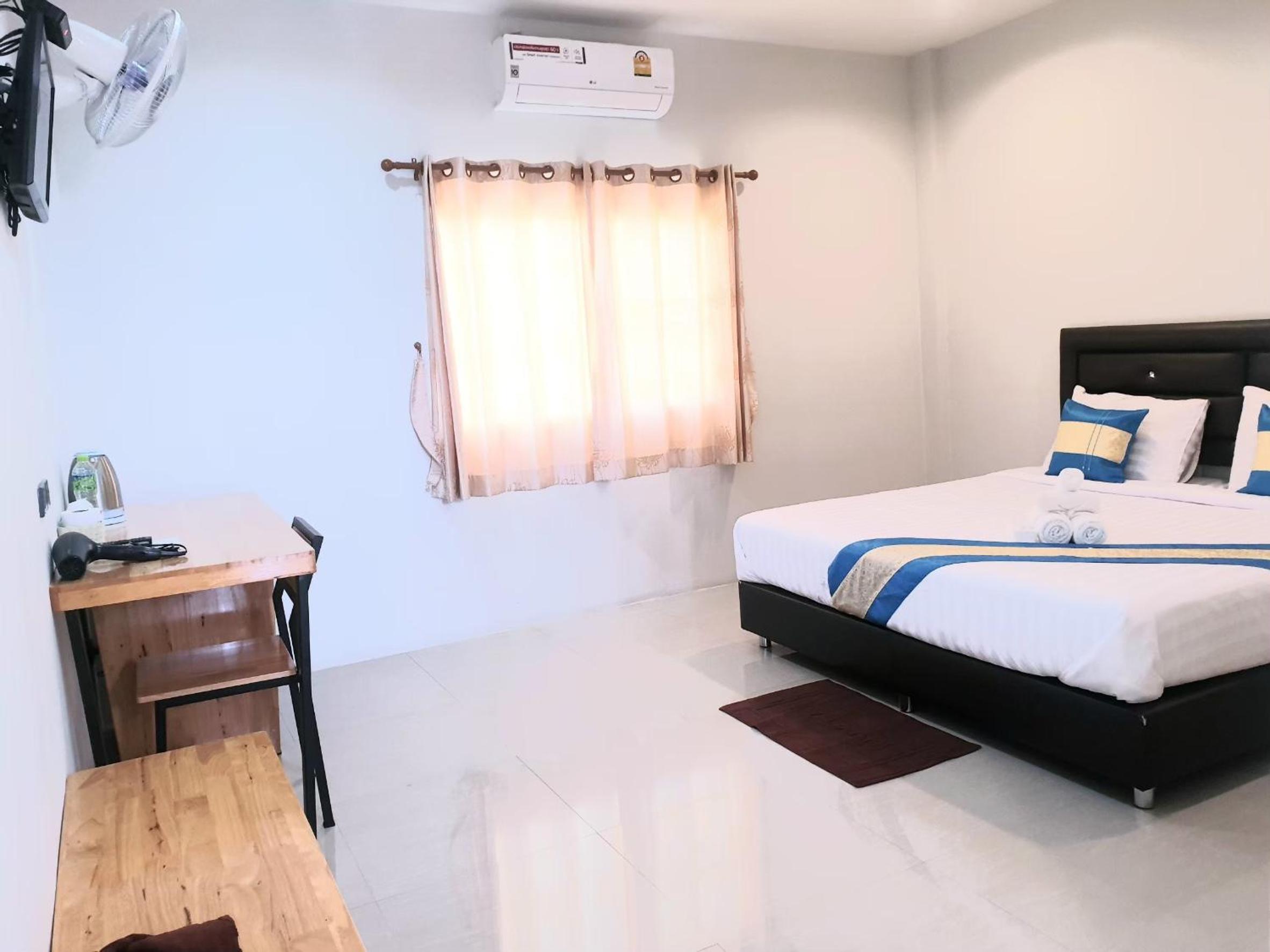 Deluxe Double Room - Photo 5