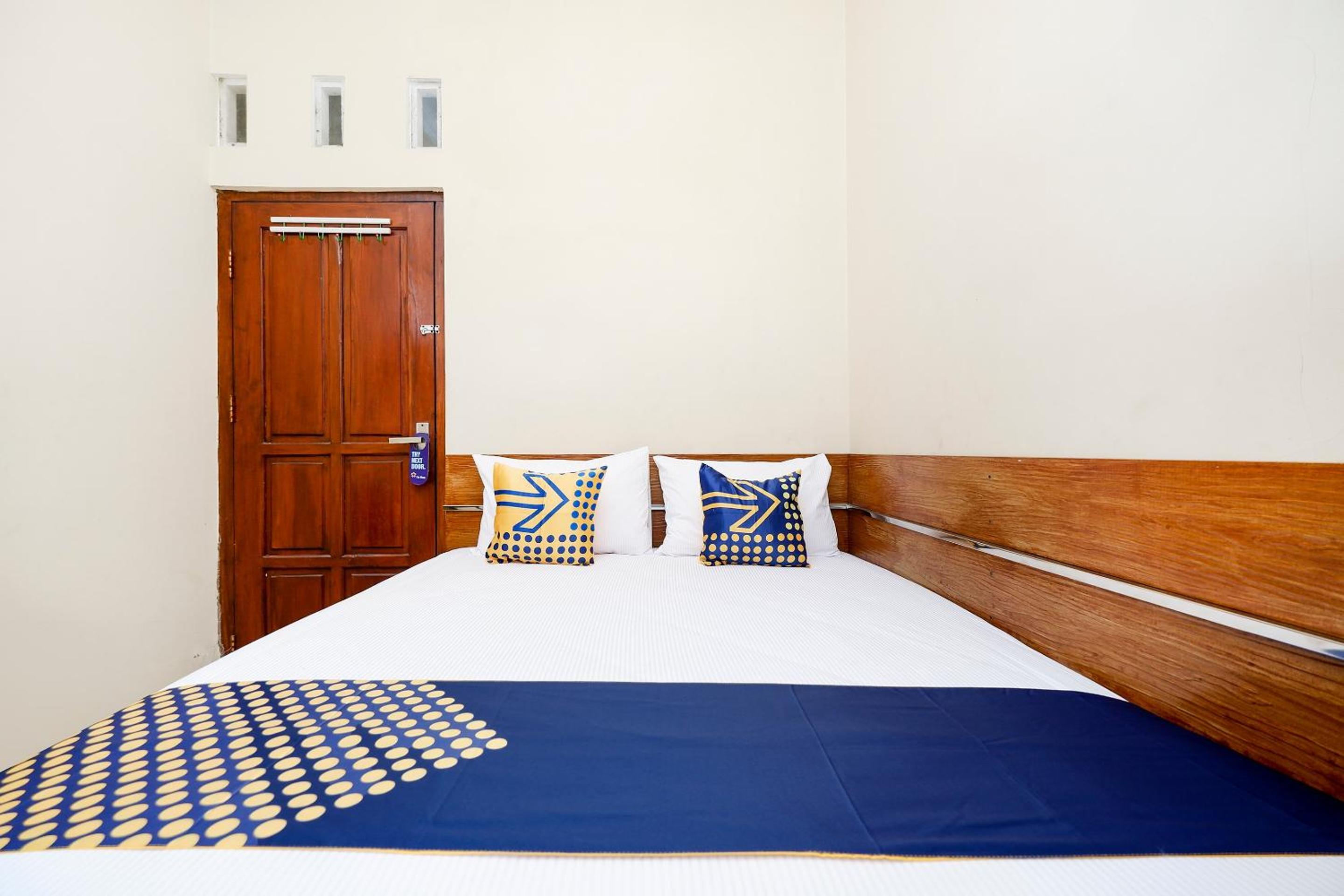 Standard Double Room - Photo 2