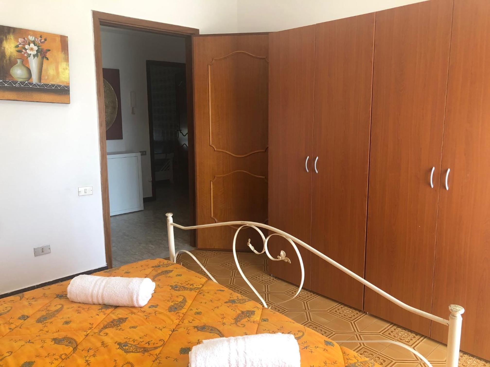Economy Double Room - Photo 2