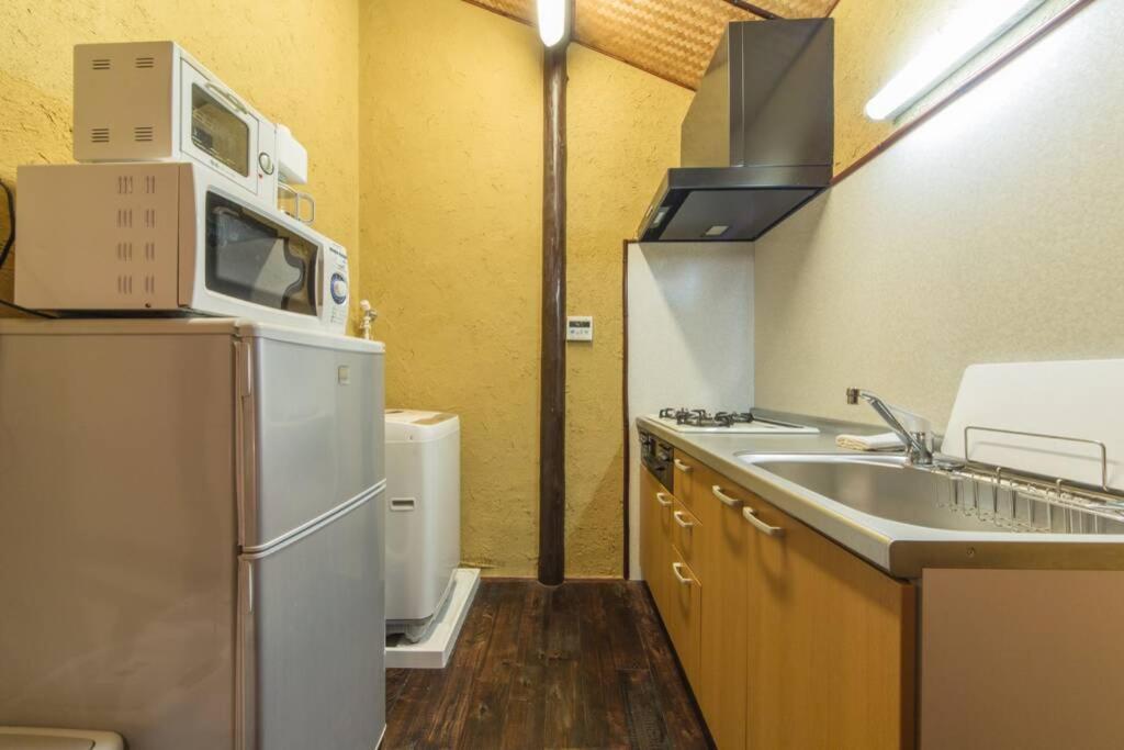 One-Bedroom House - Photo 34