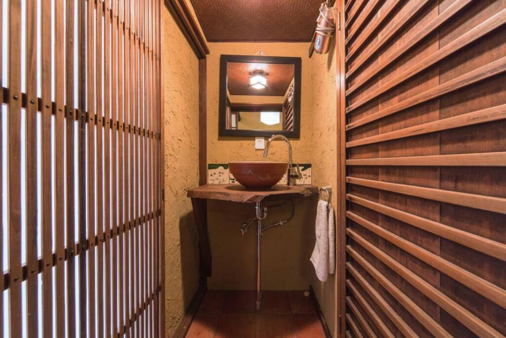 One-Bedroom House - Photo 17