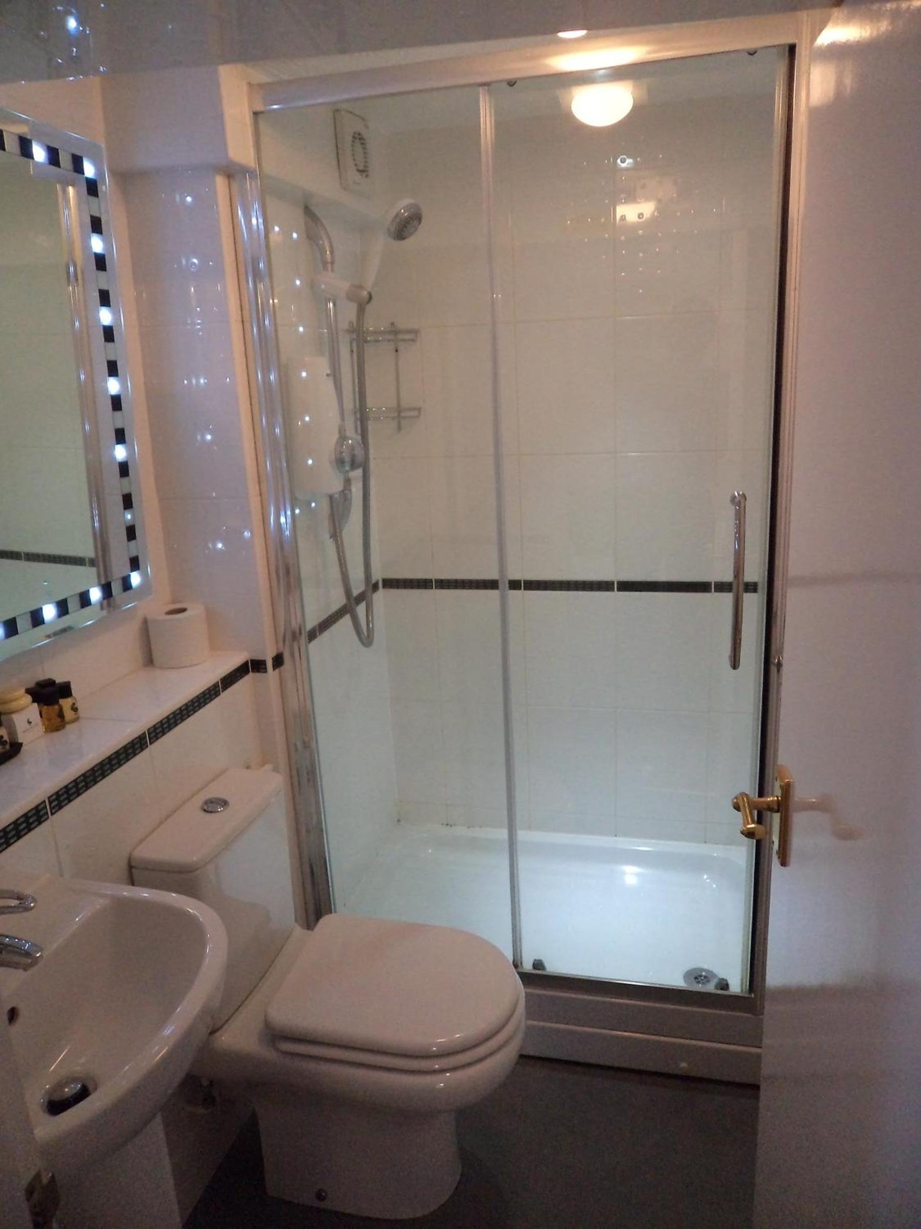 Double Room with Sea View - Photo 11