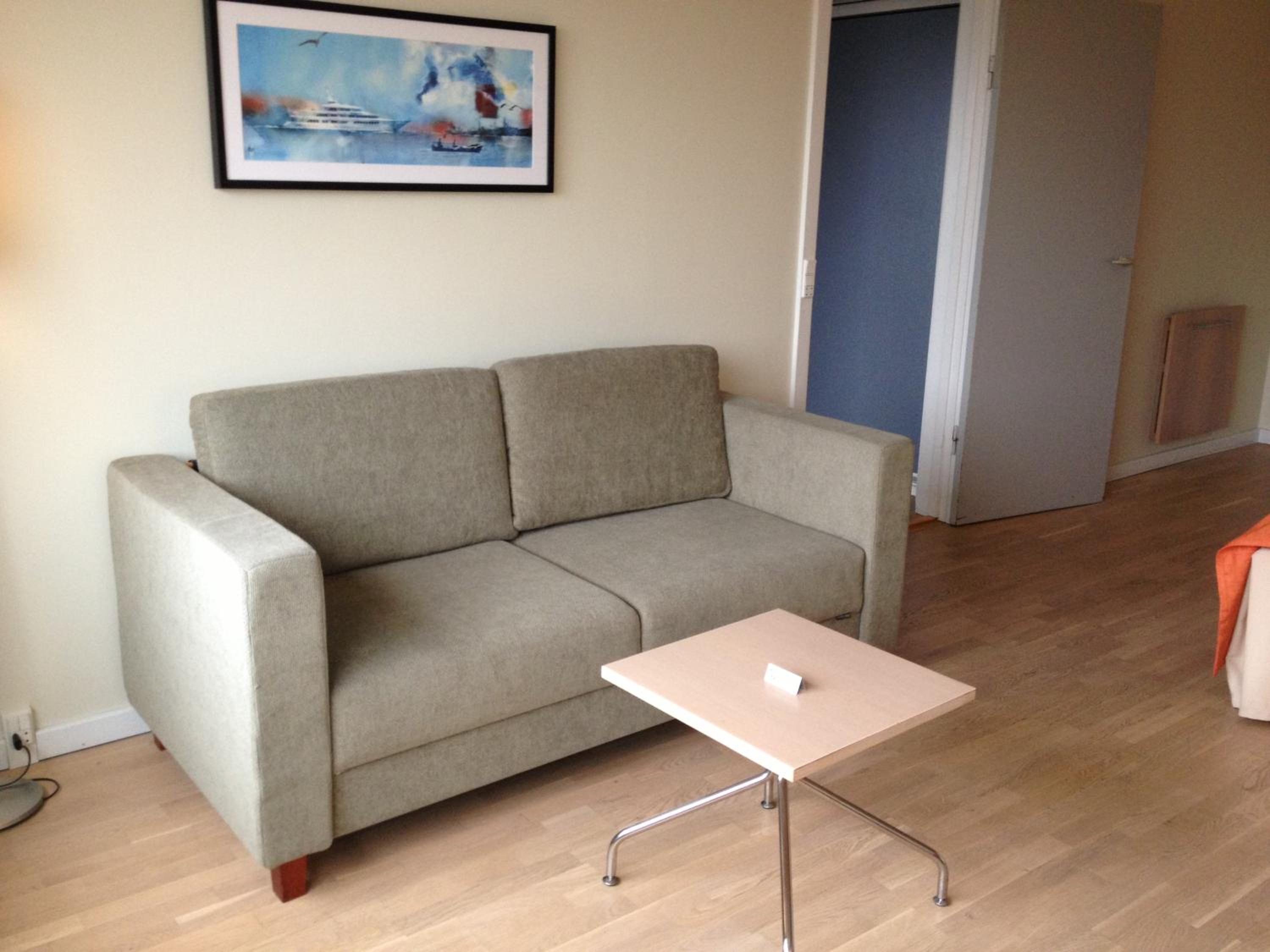 Family Room - Photo 6