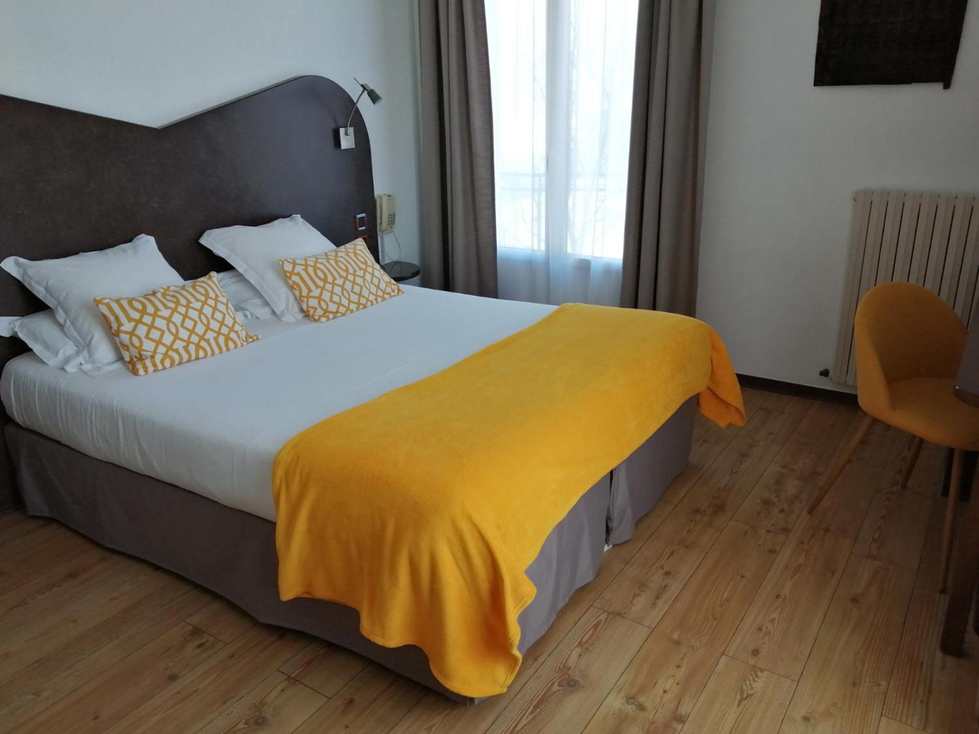 Superior Double or Twin Room - Photo 6
