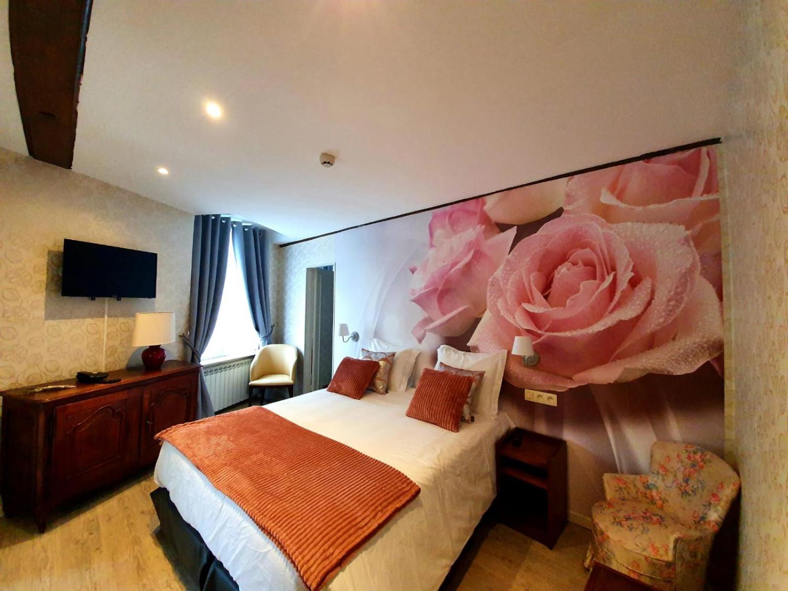 Deluxe Family Suite photo 2