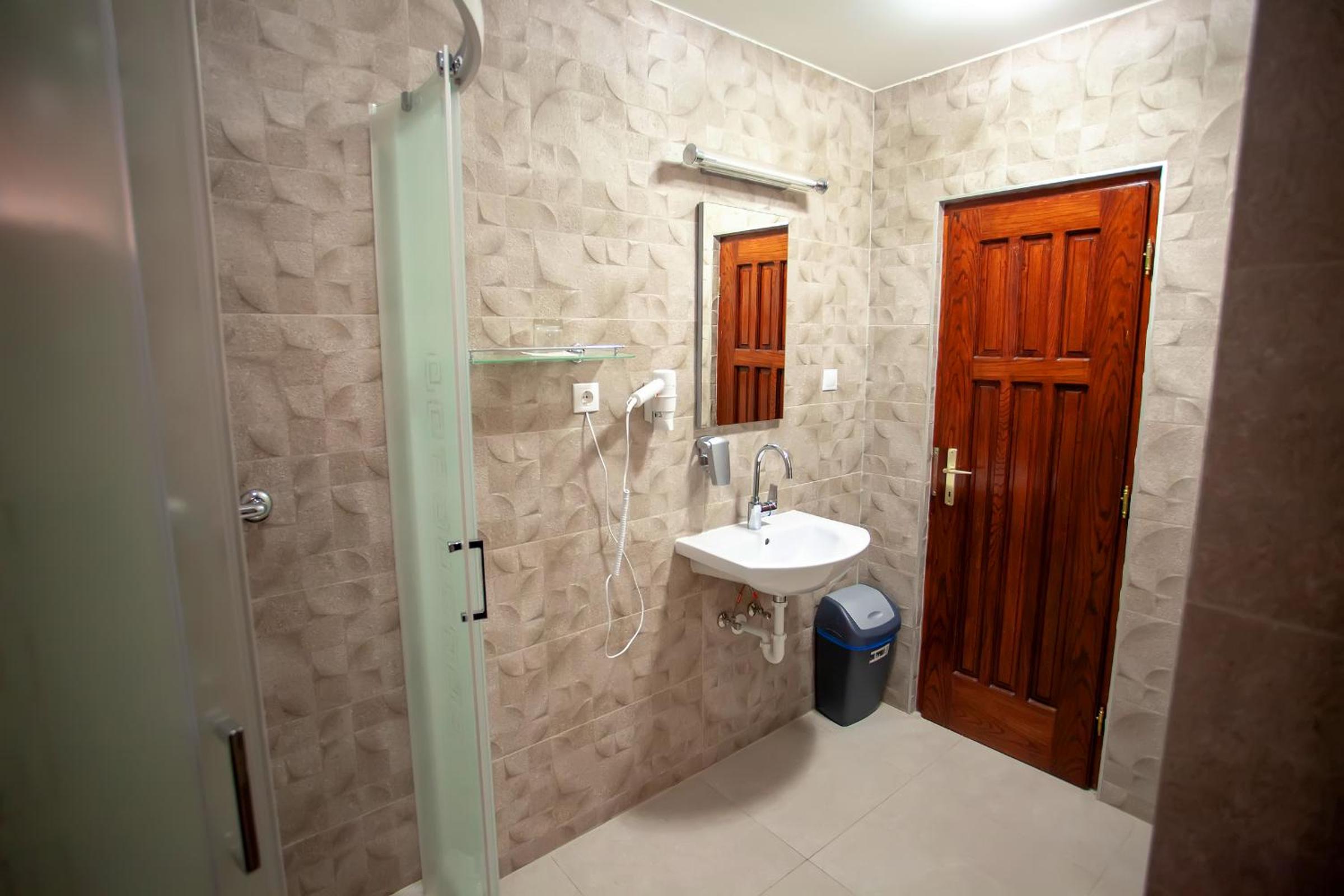 Superior Triple Room - Photo 15