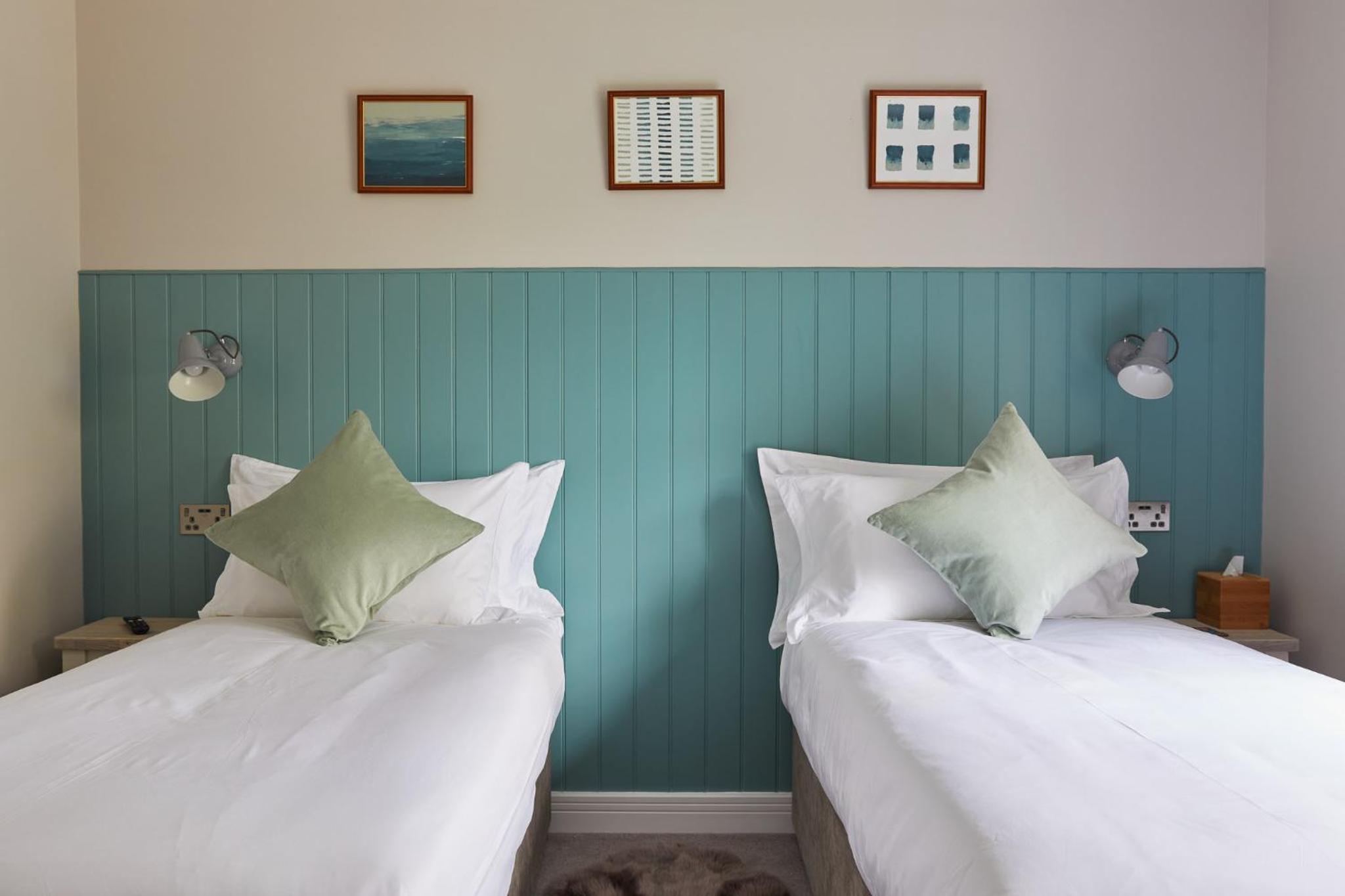 Deluxe Double or Twin Room photo 2