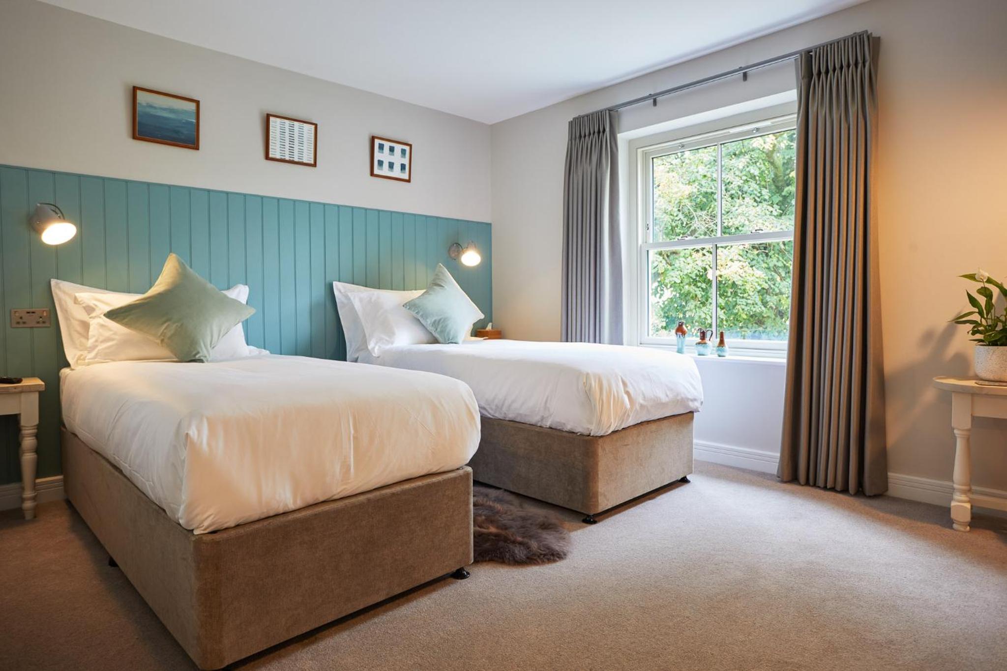 Deluxe Double or Twin Room