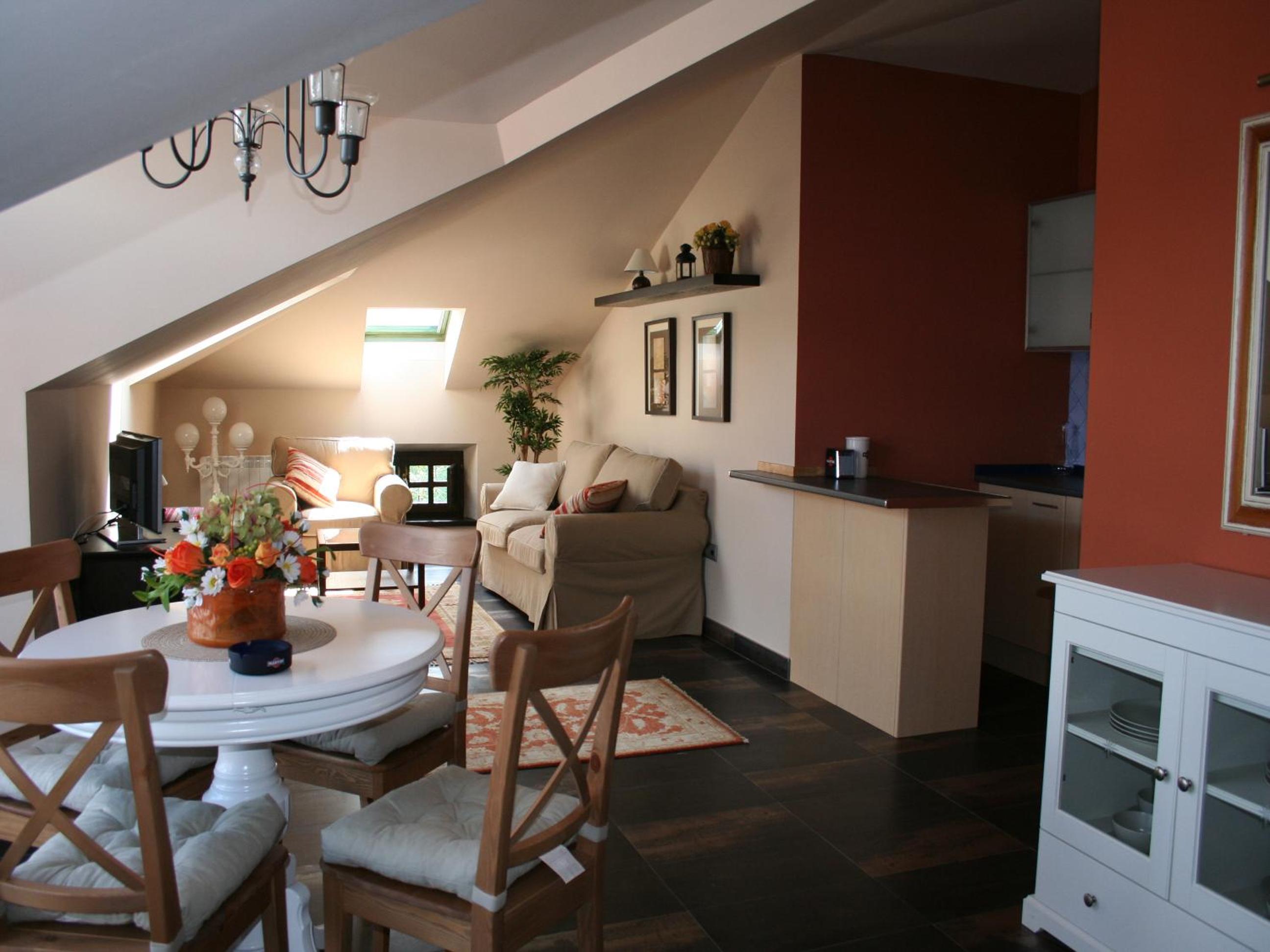 One-Bedroom Suite - Photo 4