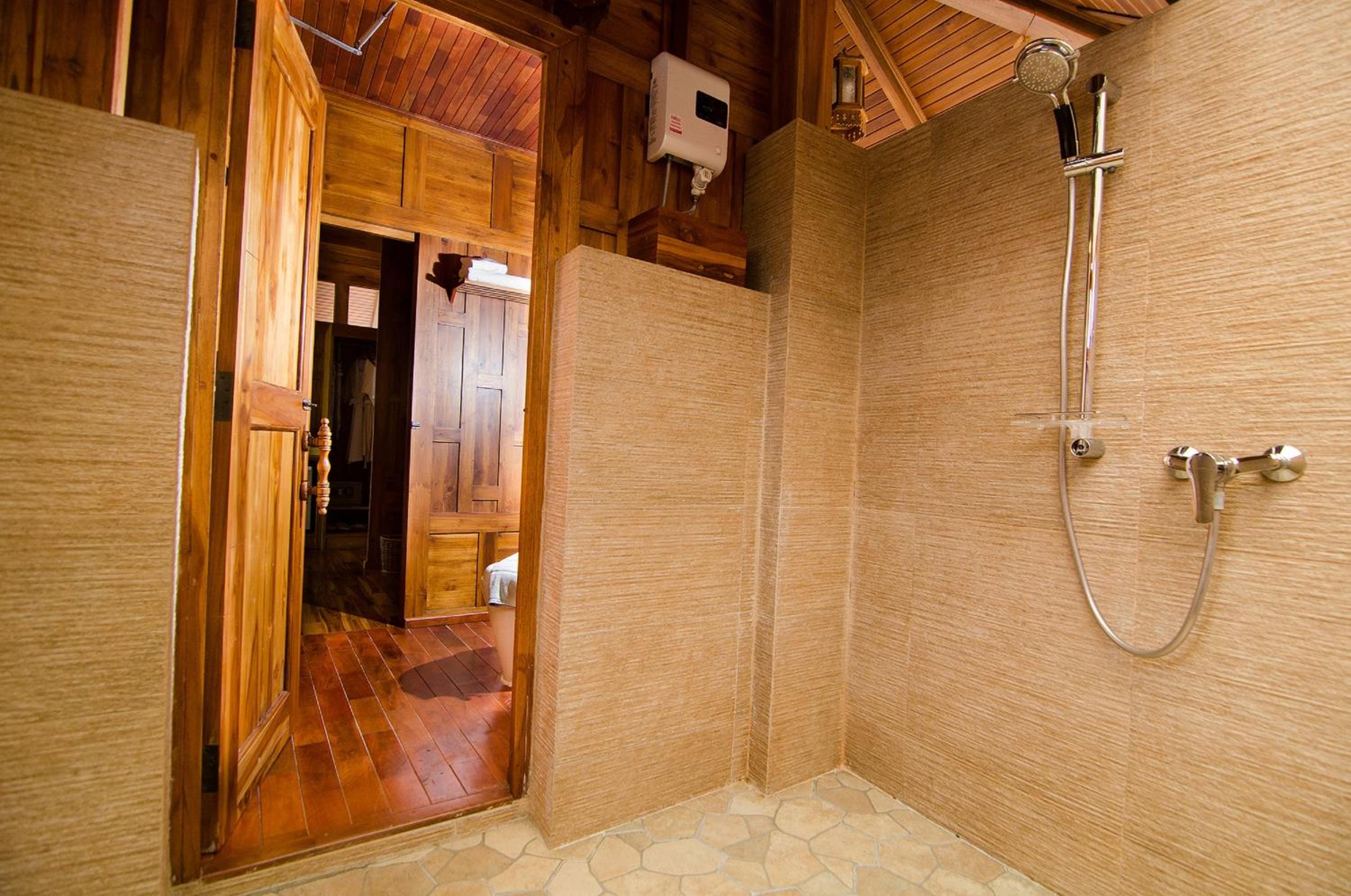 Deluxe Villa with Sea View- Free Transfer to Tonsai Pier - Photo 2