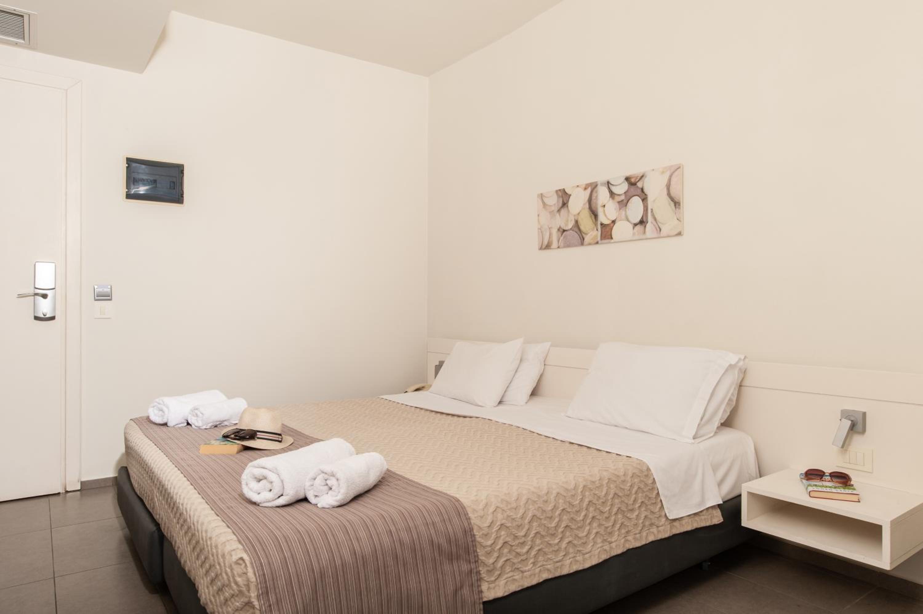 Superior Double Room - Photo 1