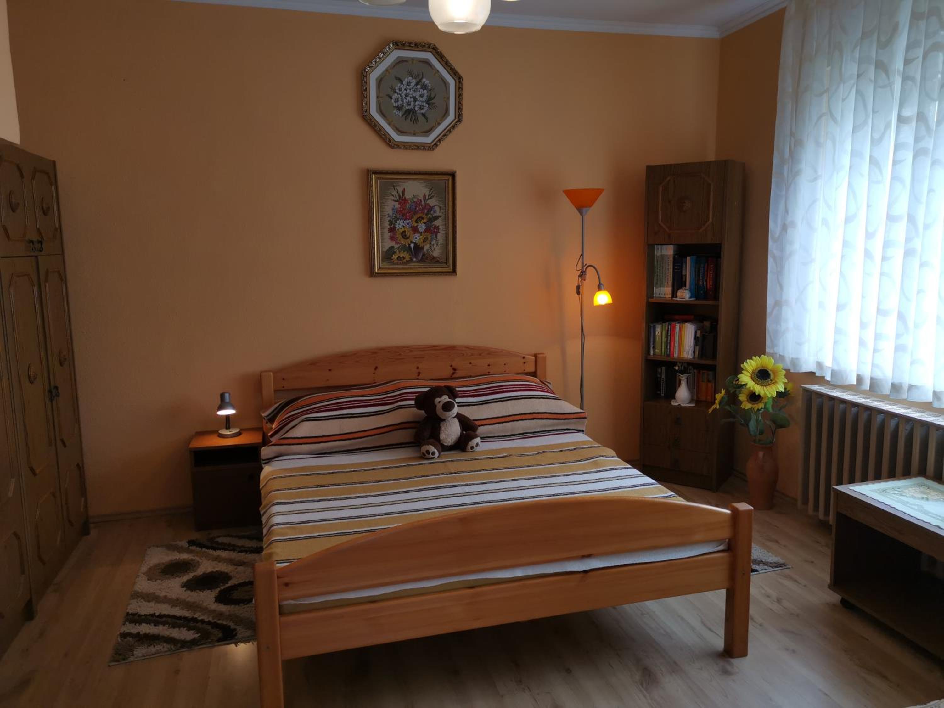 Three-Bedroom House - Photo 8