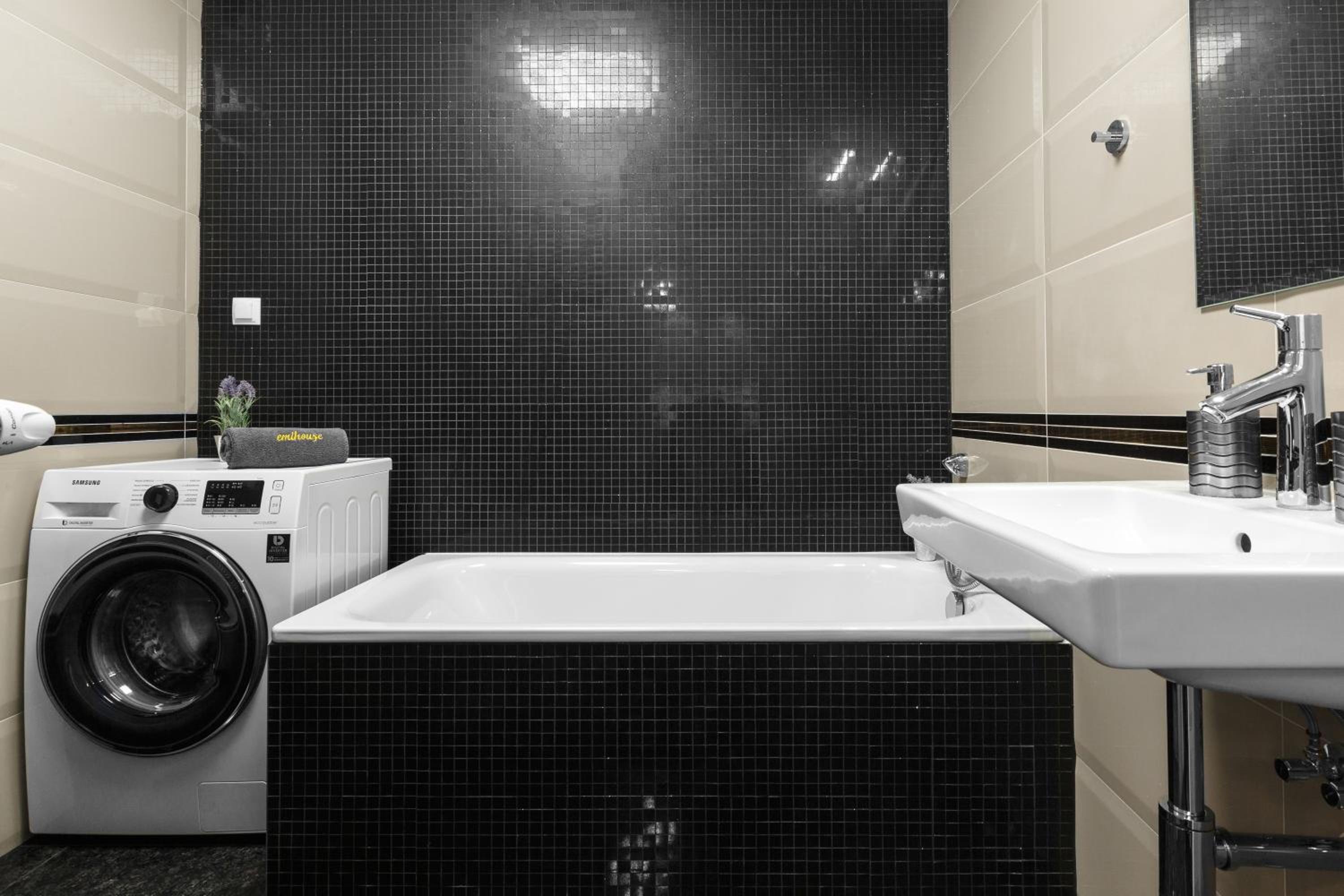 One-bedroom Premium Apartment with Bath photo 3