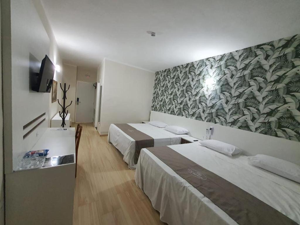 Quadruple Room - Disability Access photo 3