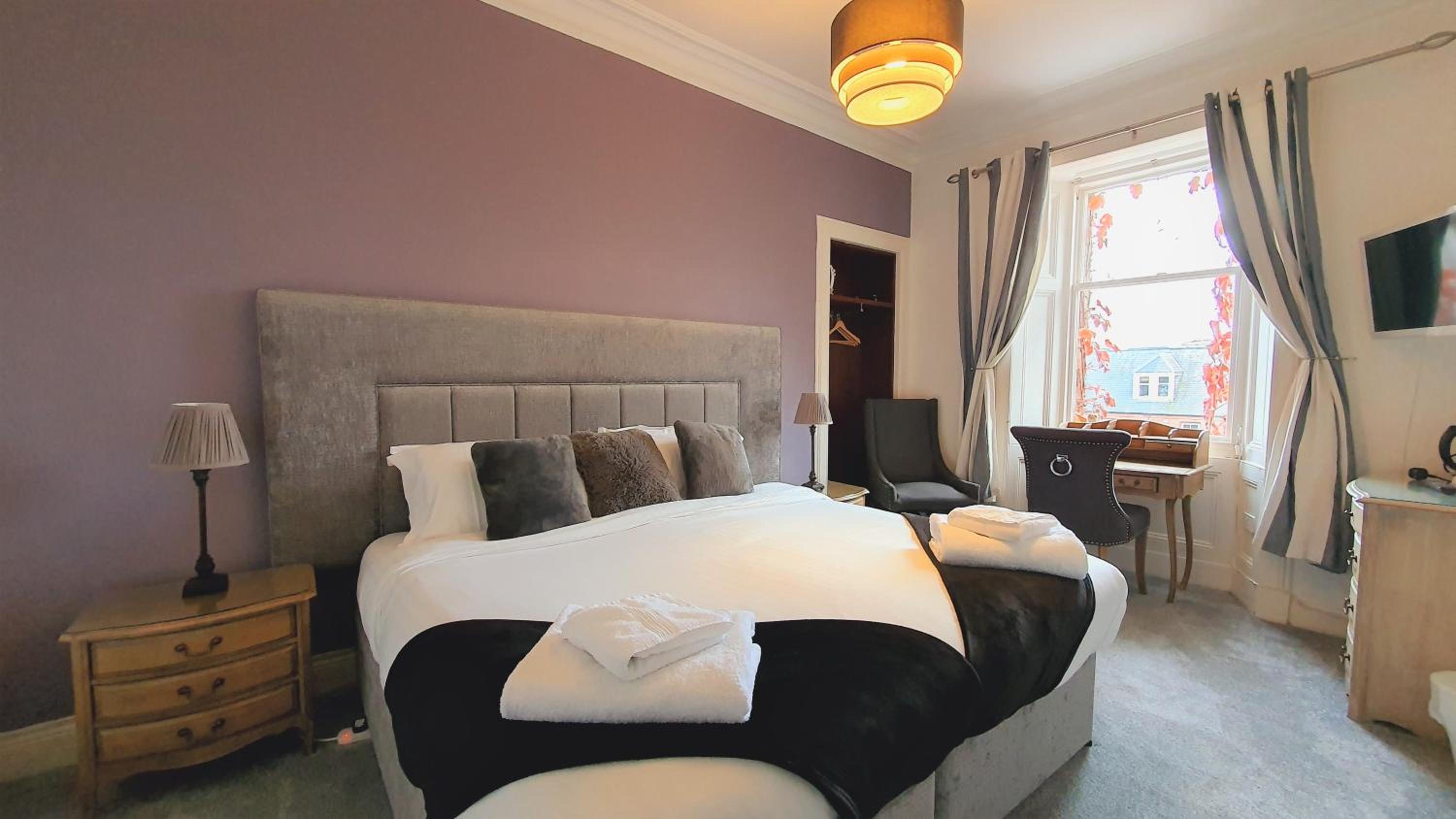 Standard Double or Twin Room photo 2