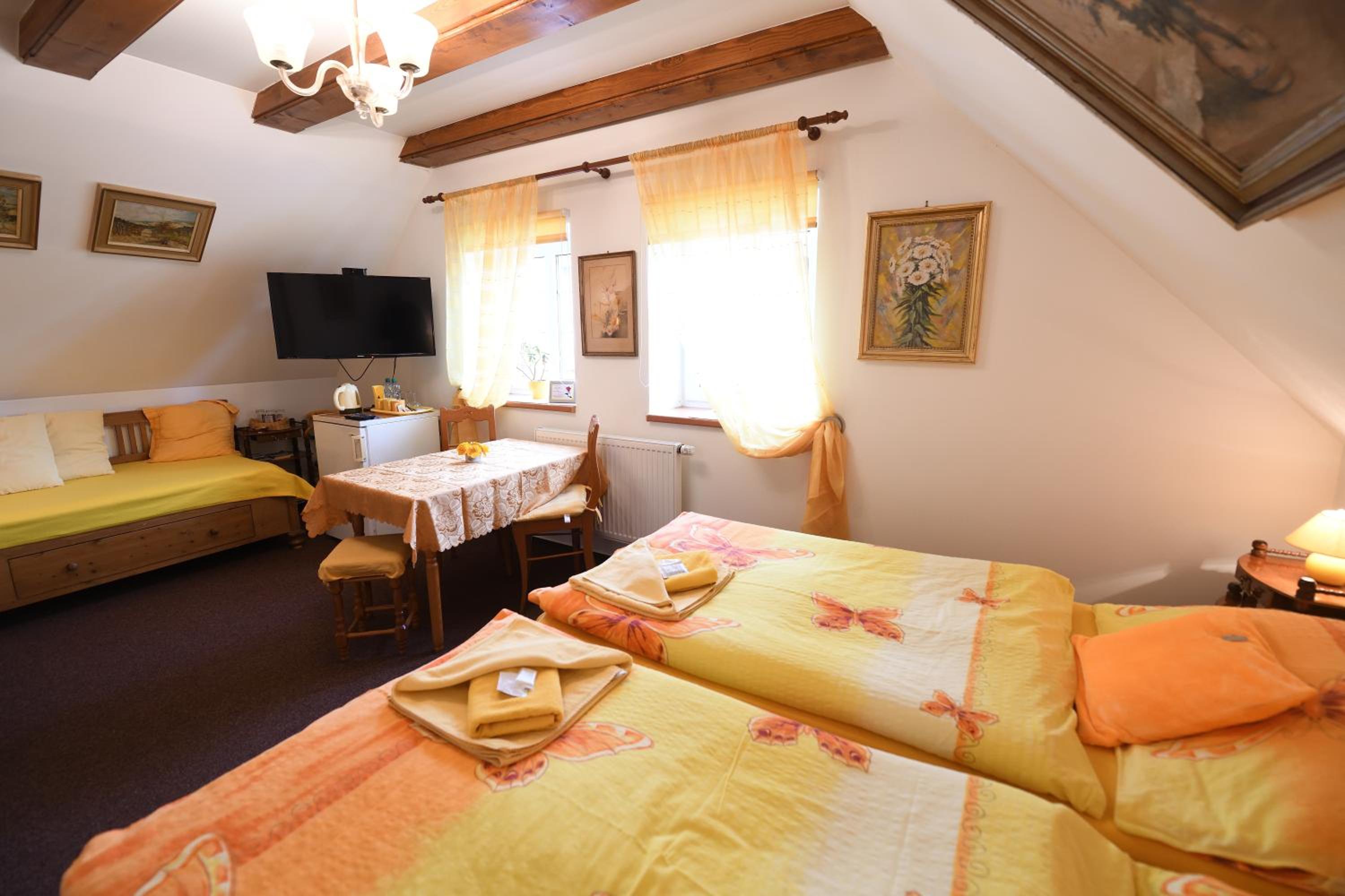 Luxury Triple Room photo 3
