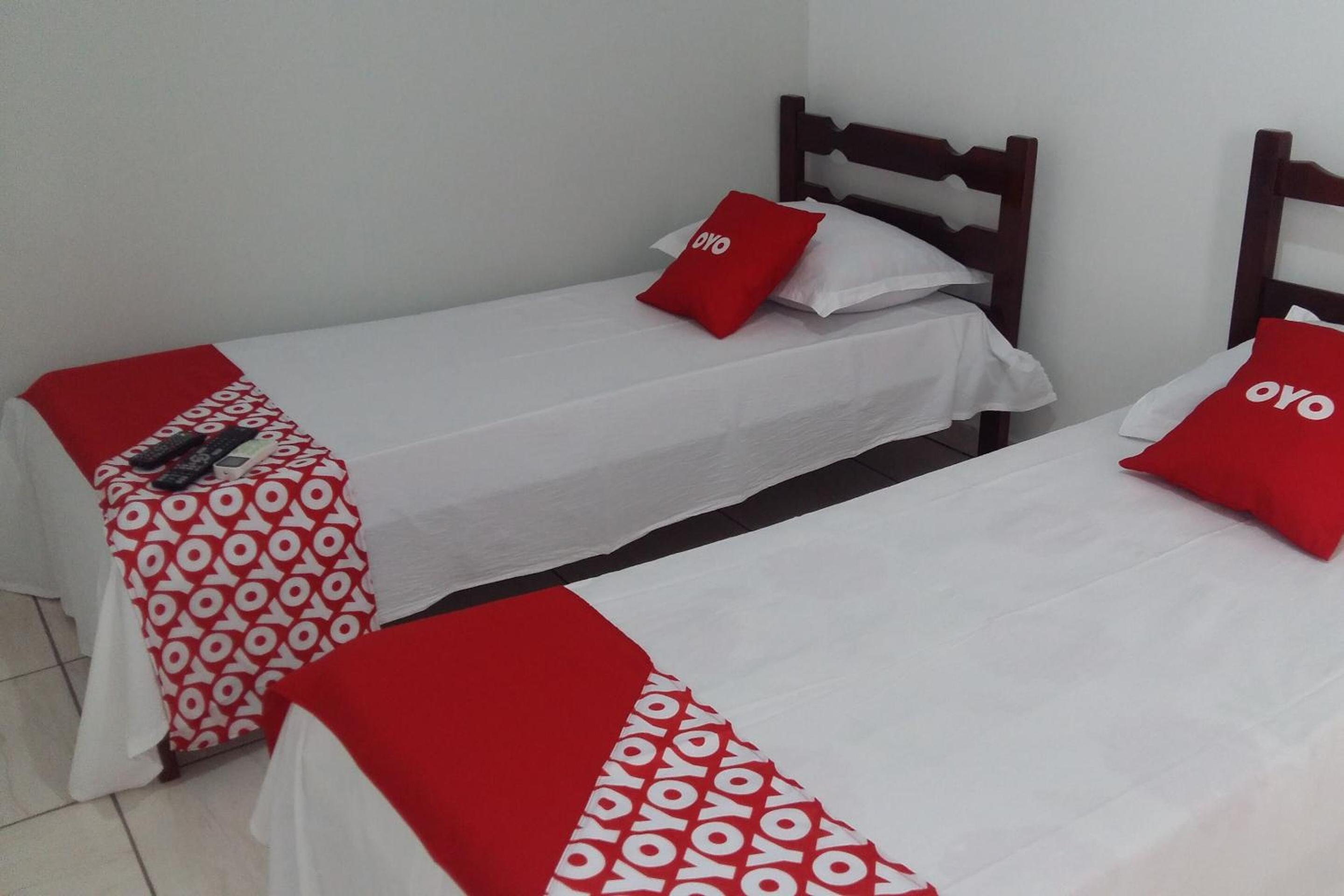 Twin Room - Photo 7