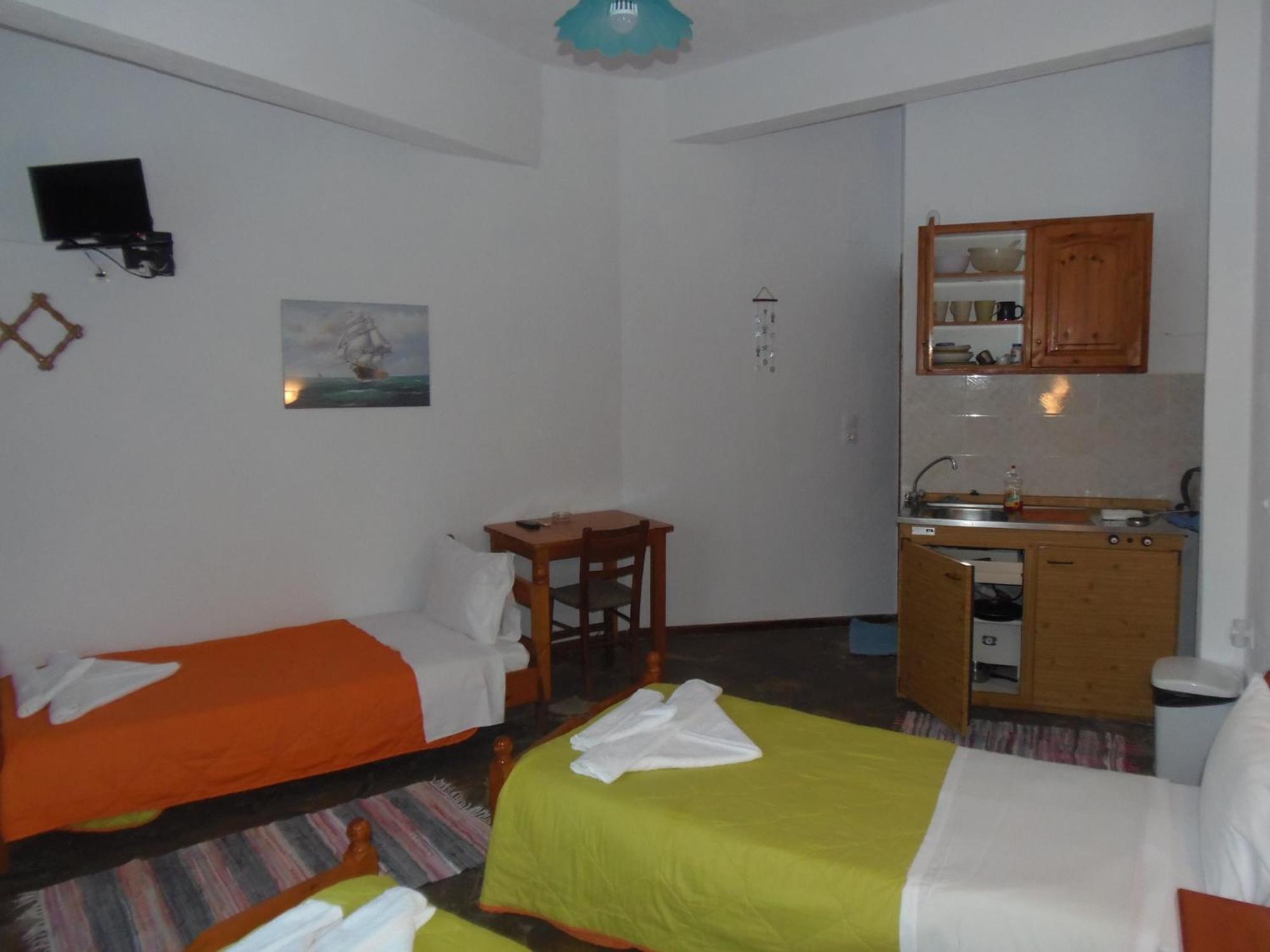 Triple Room with Sea View - Photo 20