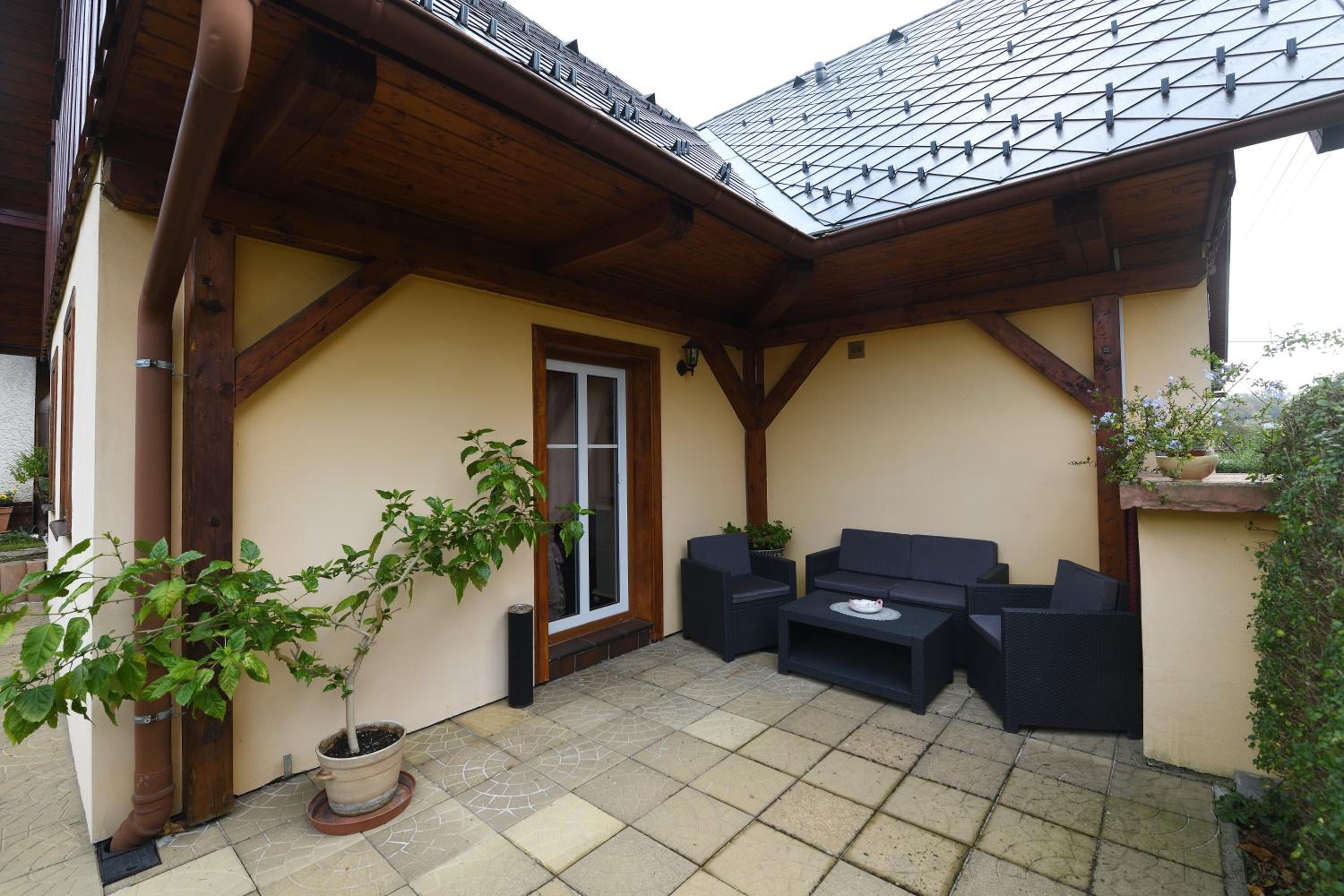 Family Room with Terrace photo 1