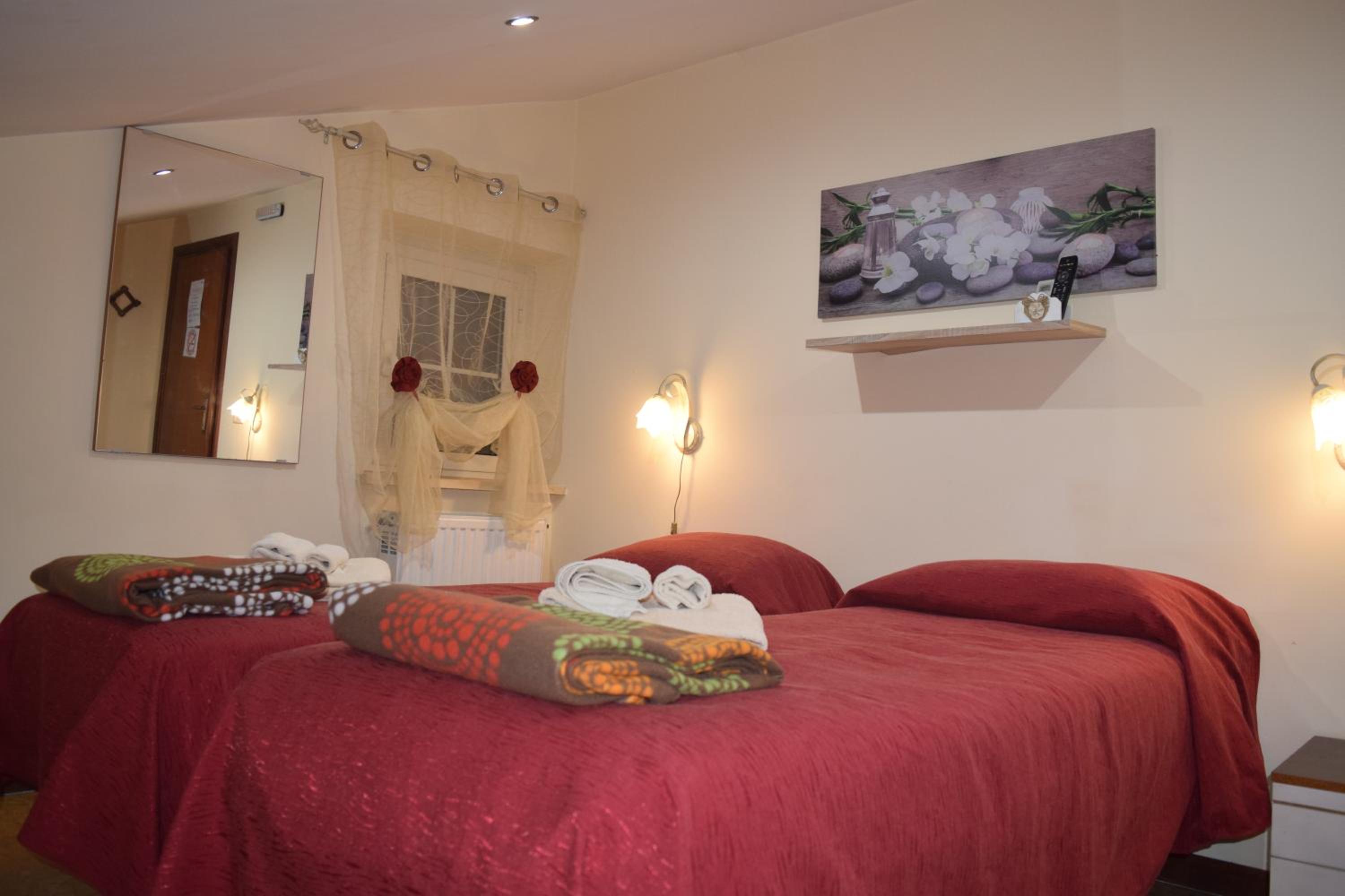 Standard Twin Room photo 1