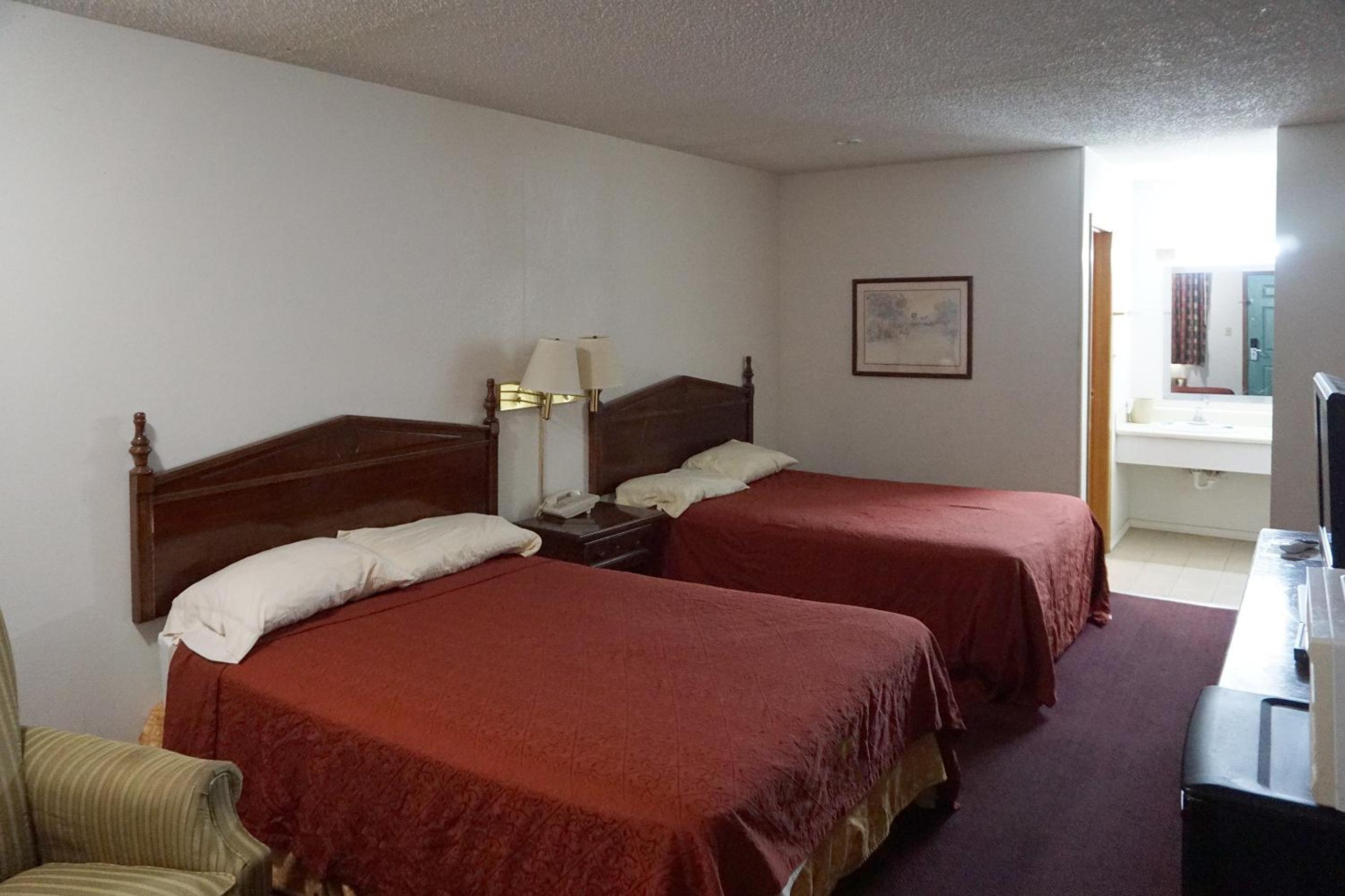 Double Room with Two Double Beds Smoking photo 1