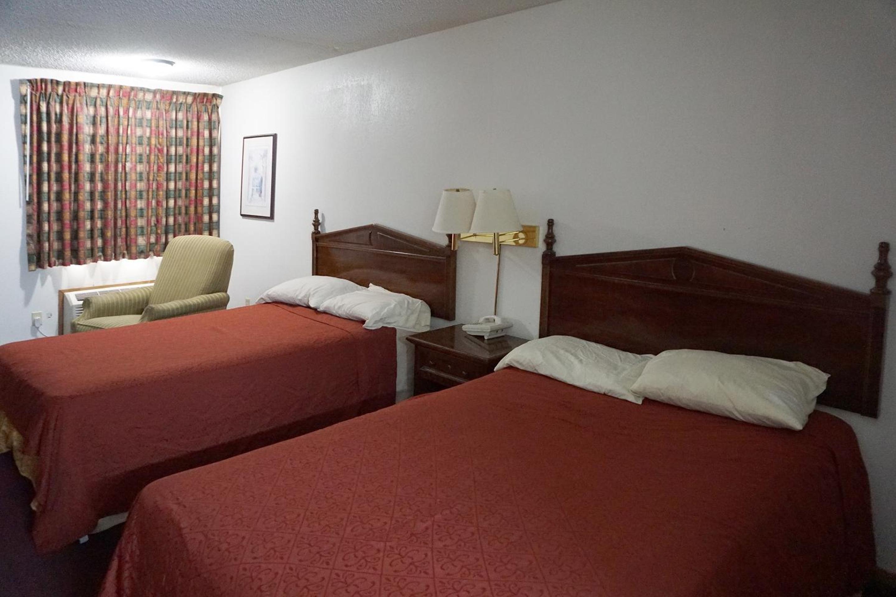 Double Room with Two Double Beds Smoking photo 3