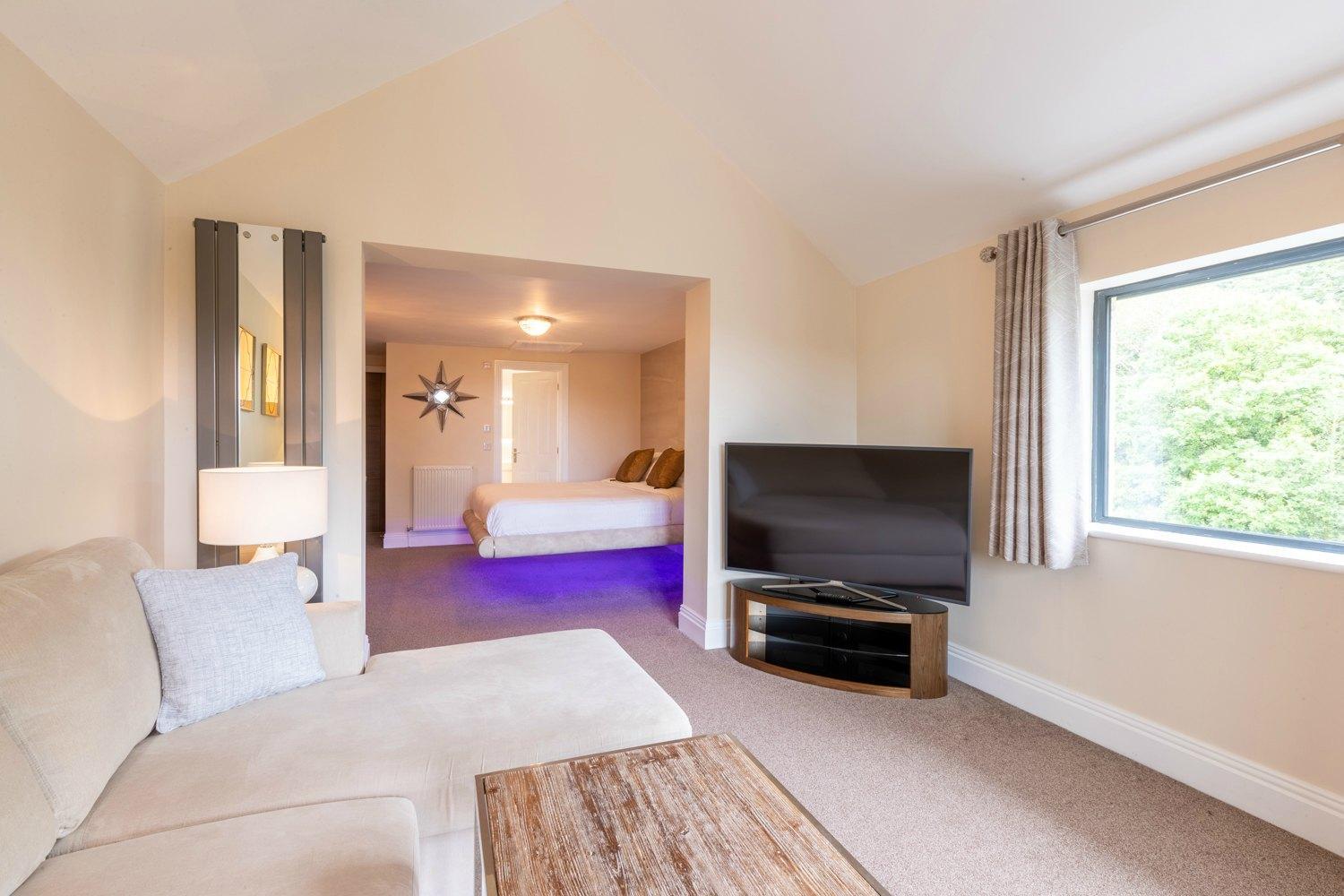 Bowness Suite with Hot Tub photo 2
