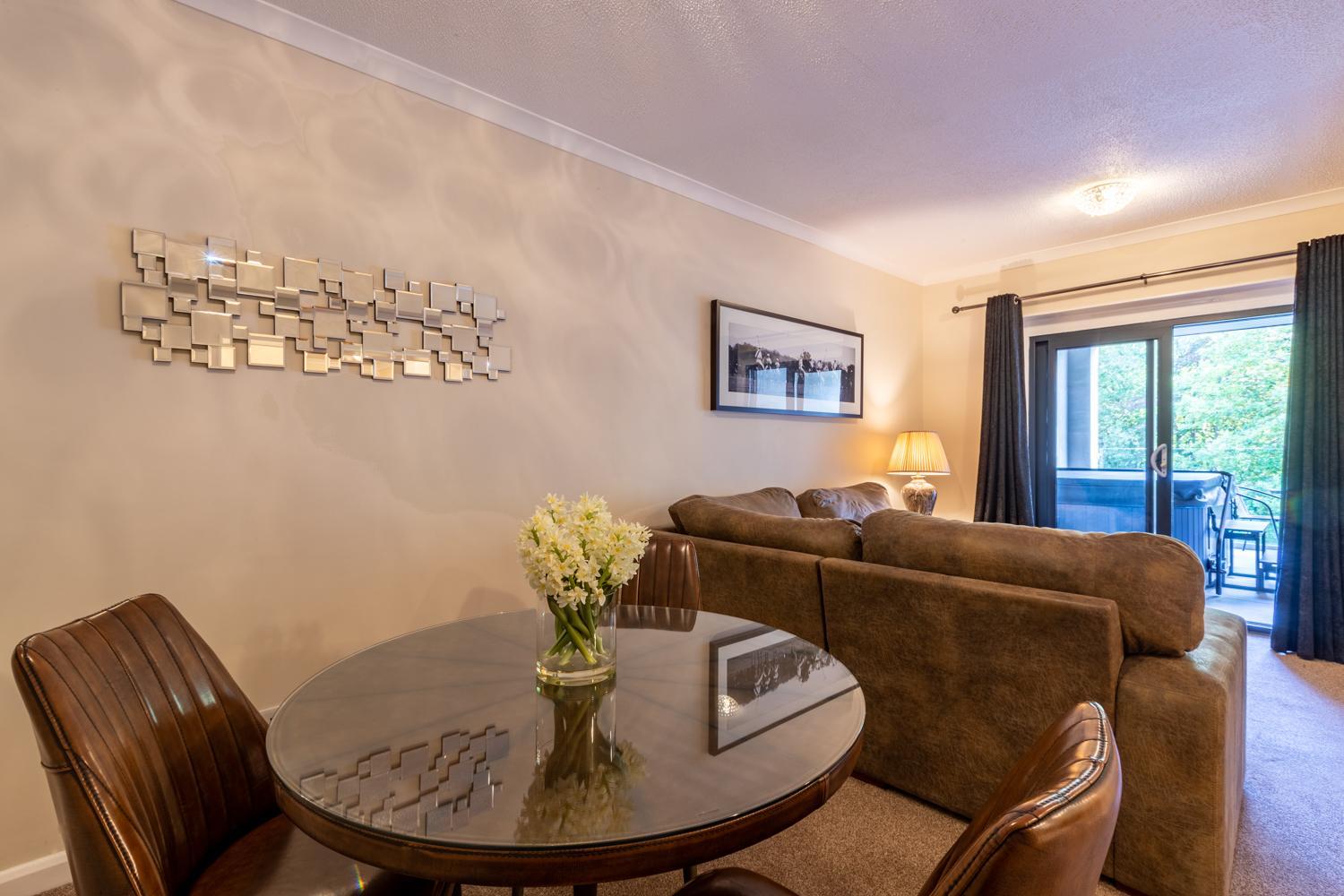 Junior Suite with Hot Tub photo 2