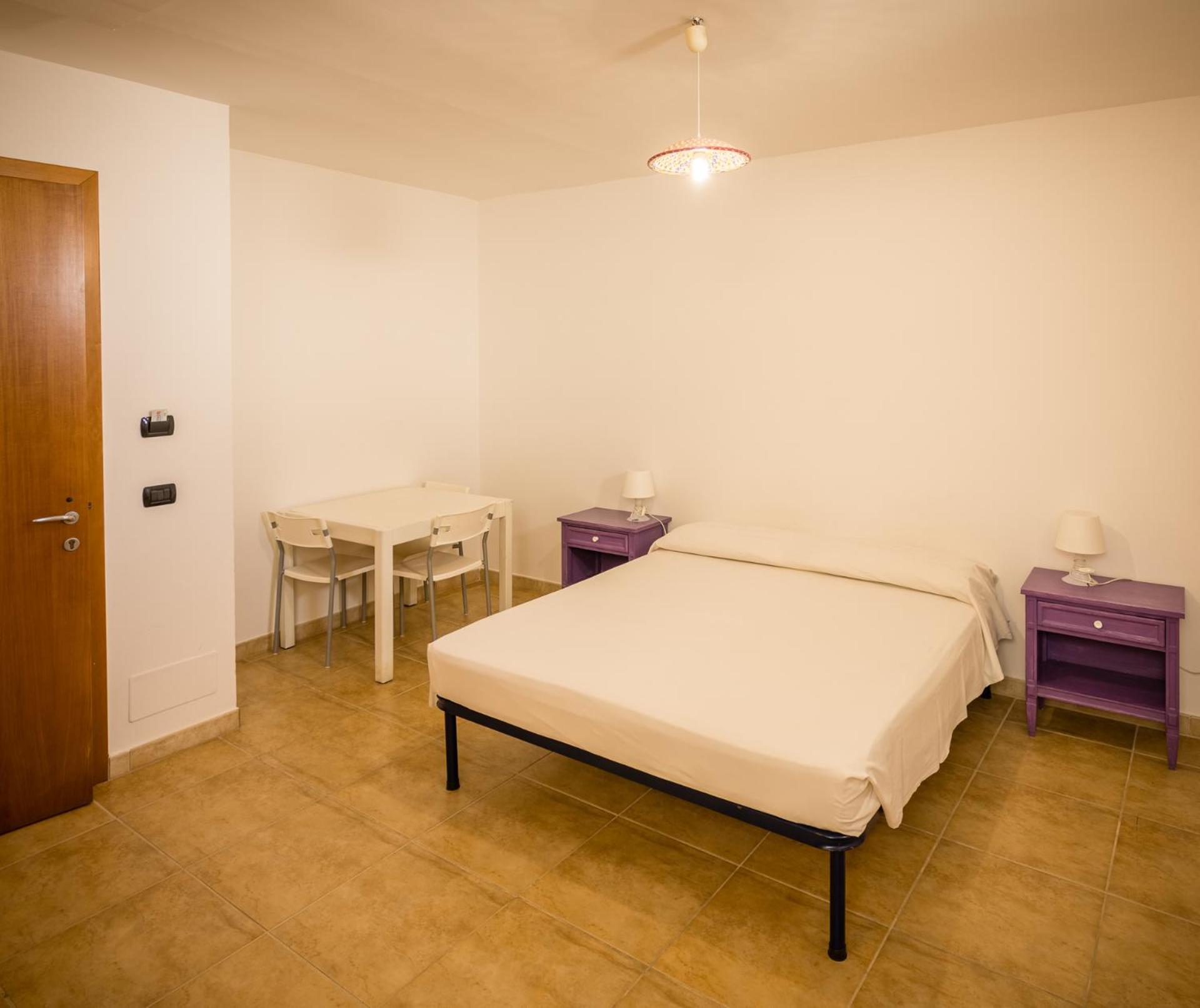 Studio Apartment photo 1