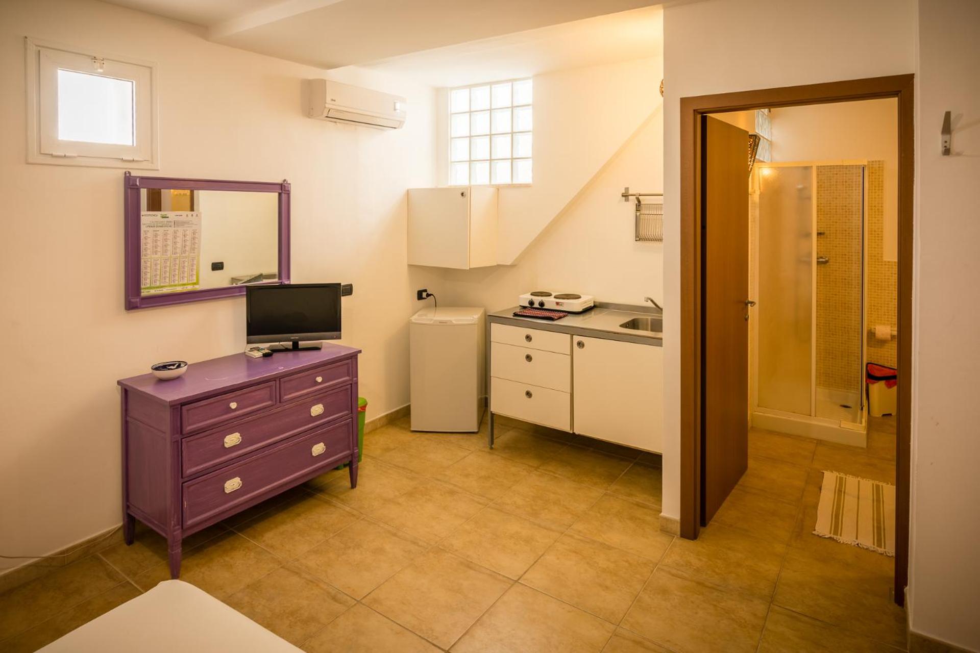 Studio Apartment photo 3