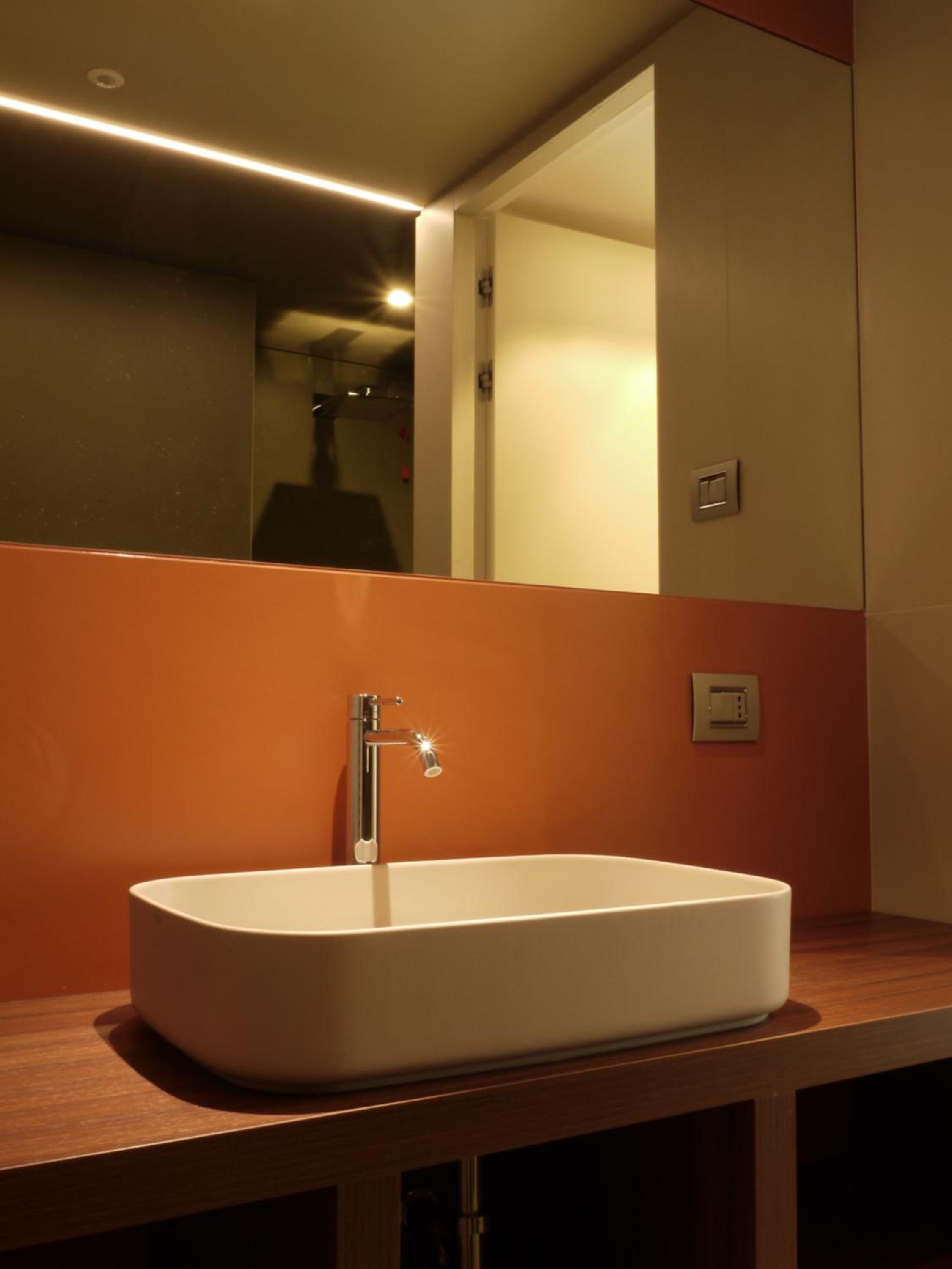 Triple Room with Balcony - Photo 26