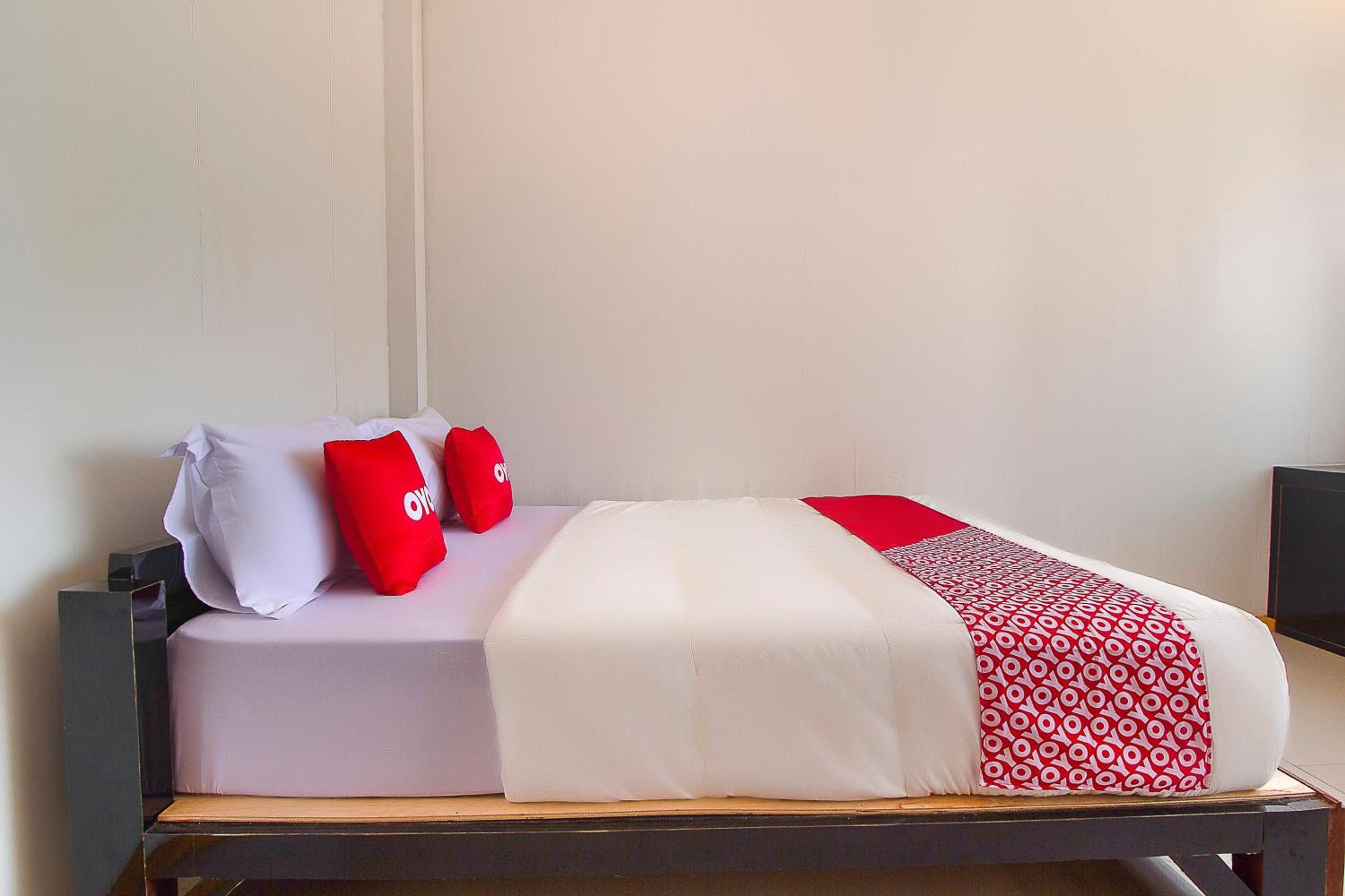 Standard Double Room - Photo 24