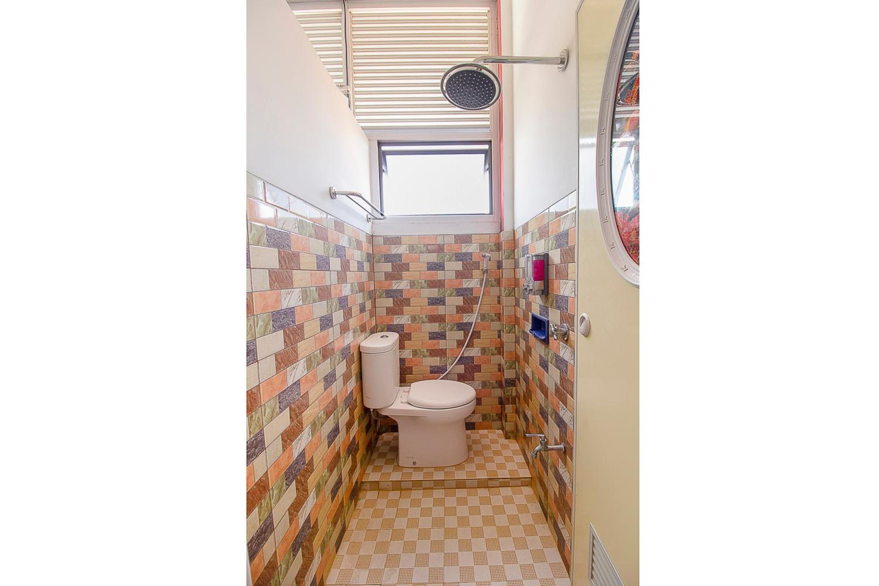 Standard Double Room - Photo 23