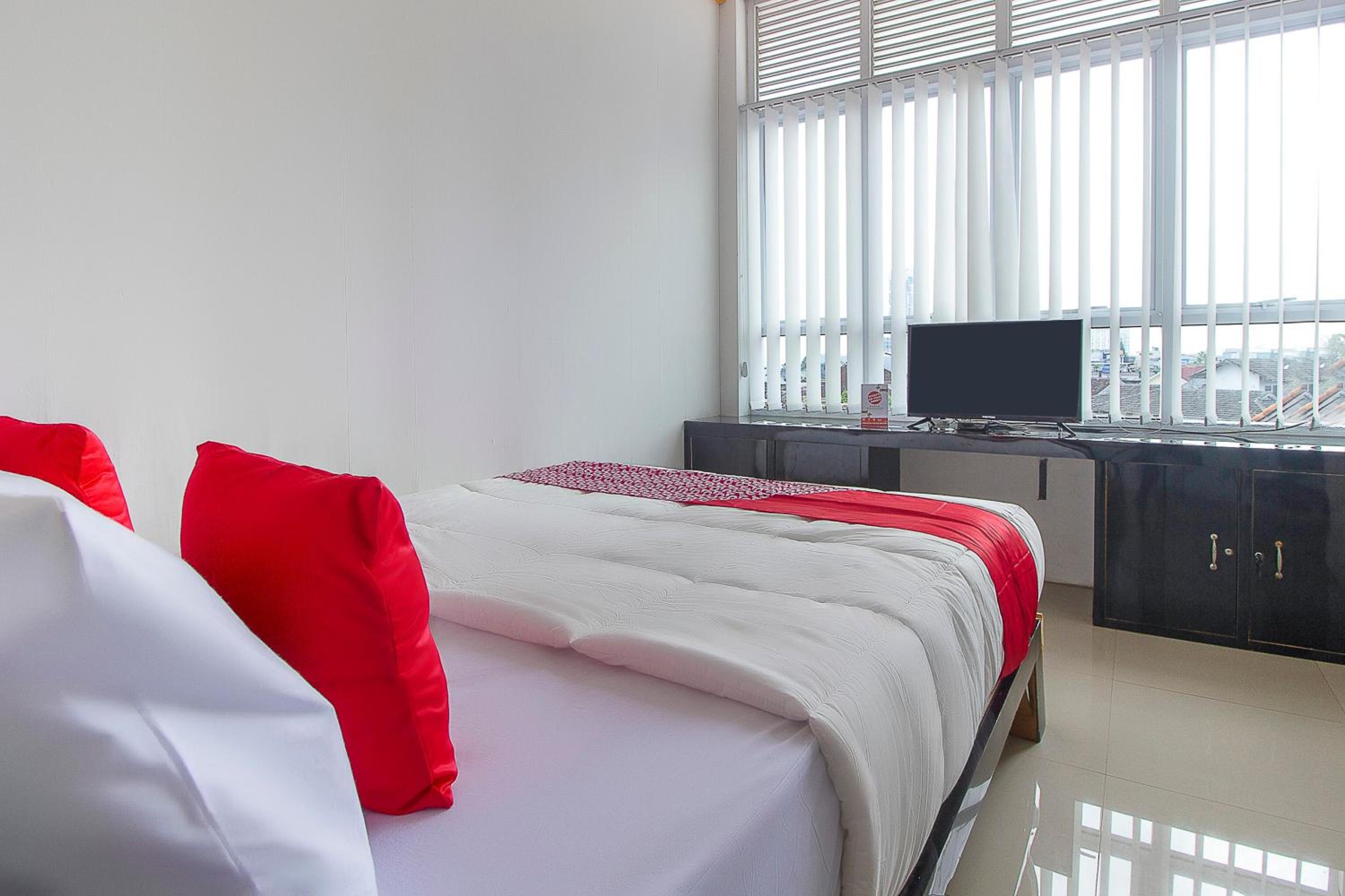 Standard Double Room - Photo 21