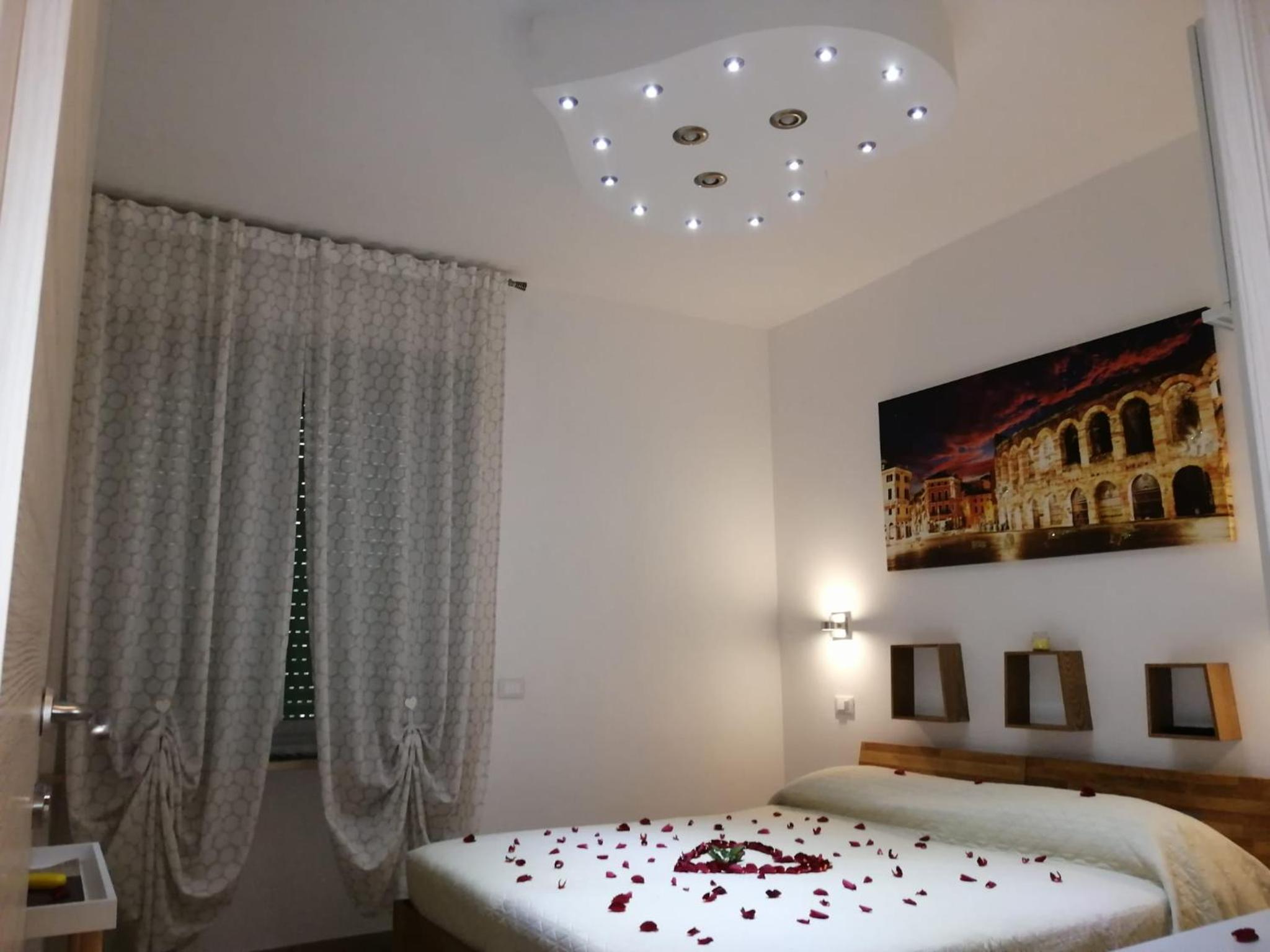 Double or Twin Room with Private Bathroom - Photo 1