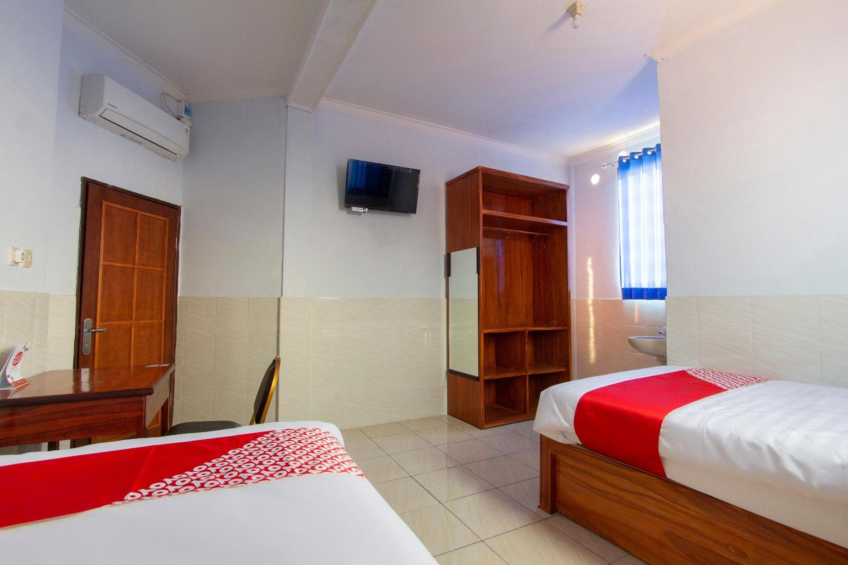 Delxue Twin Room photo 3