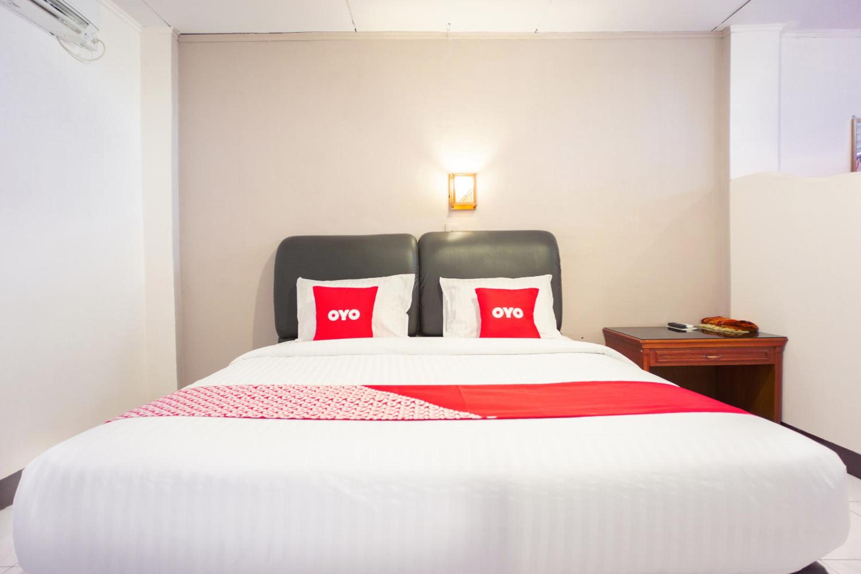 Deluxe Double Room - Photo 8