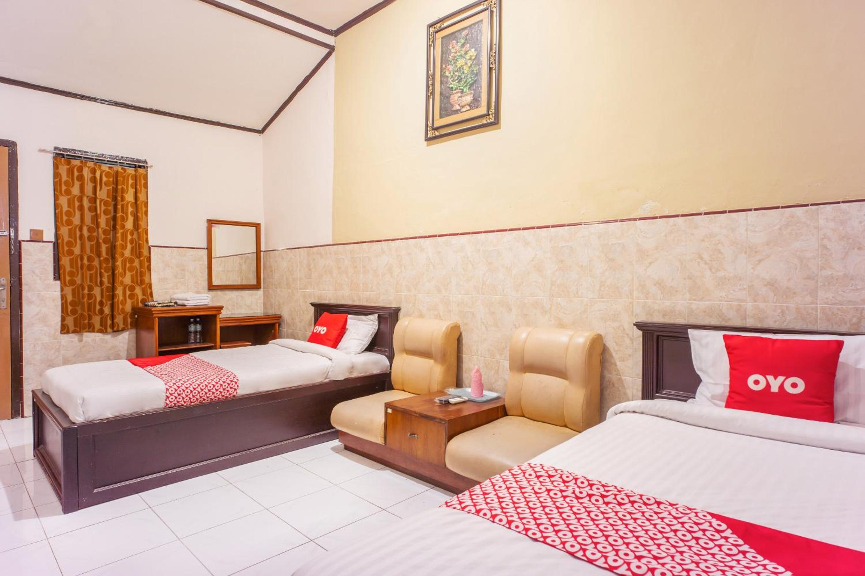 Standard Twin Room - Photo 6