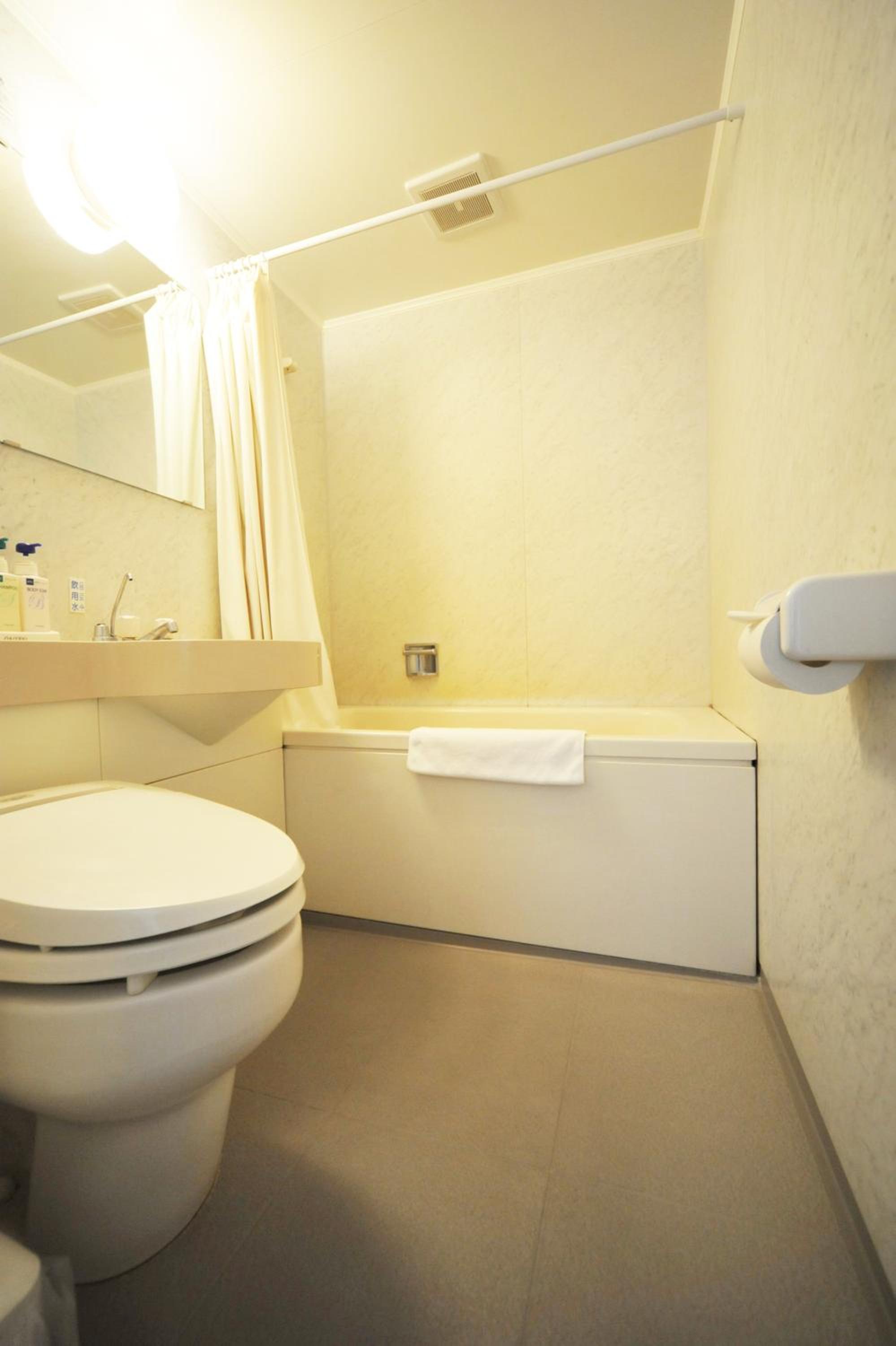 Economy Single Room - Smoking photo 3