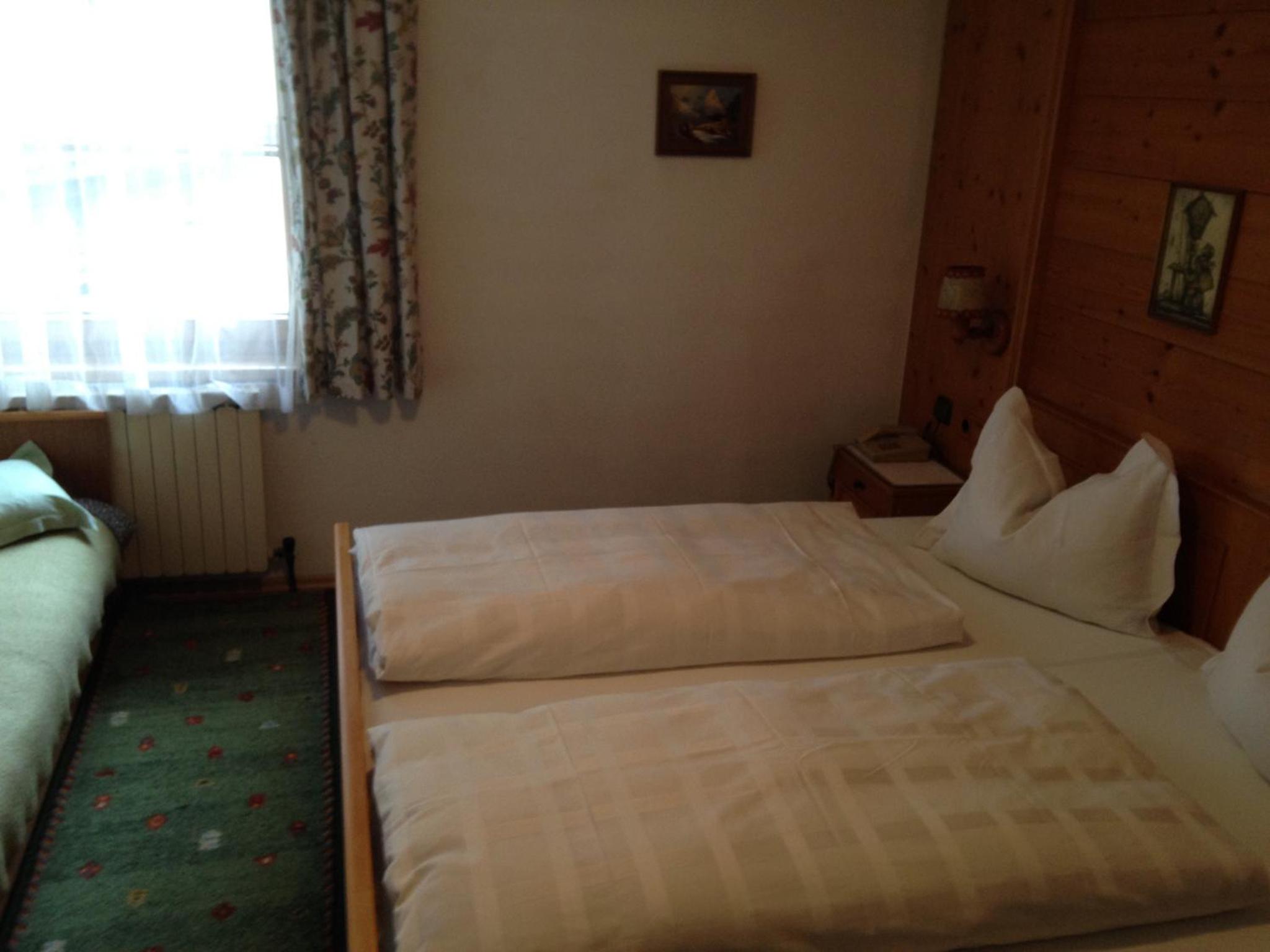 Classic One-Bedroom Apartment with Balcony (2-4 Adults) photo 1