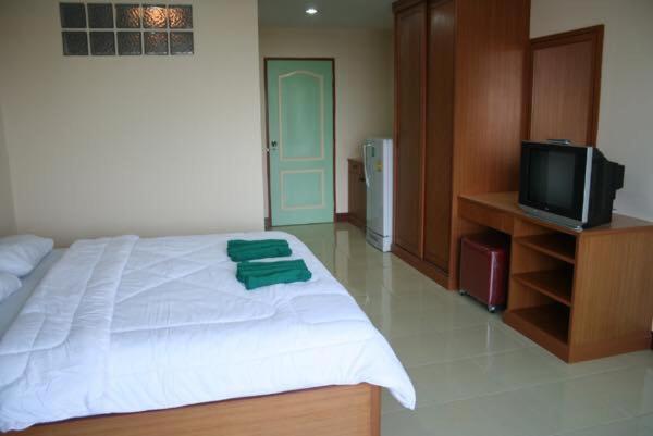 Standard Double Room - Photo 6