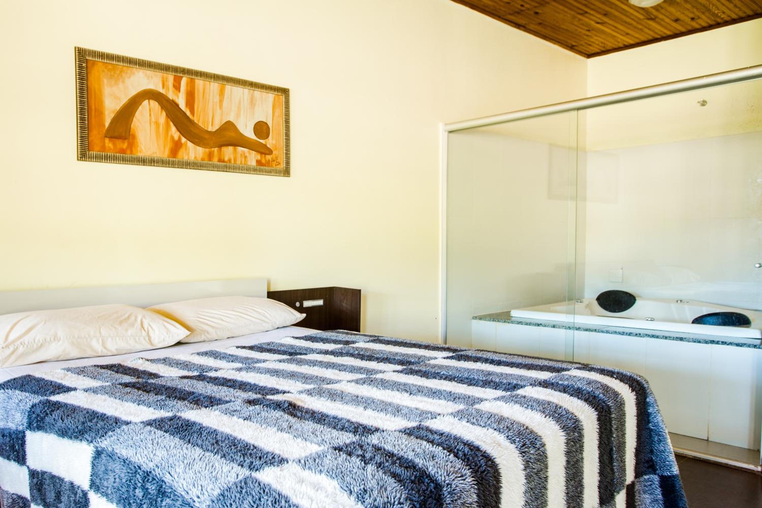 Deluxe Double Room with Spa Bath  photo 1