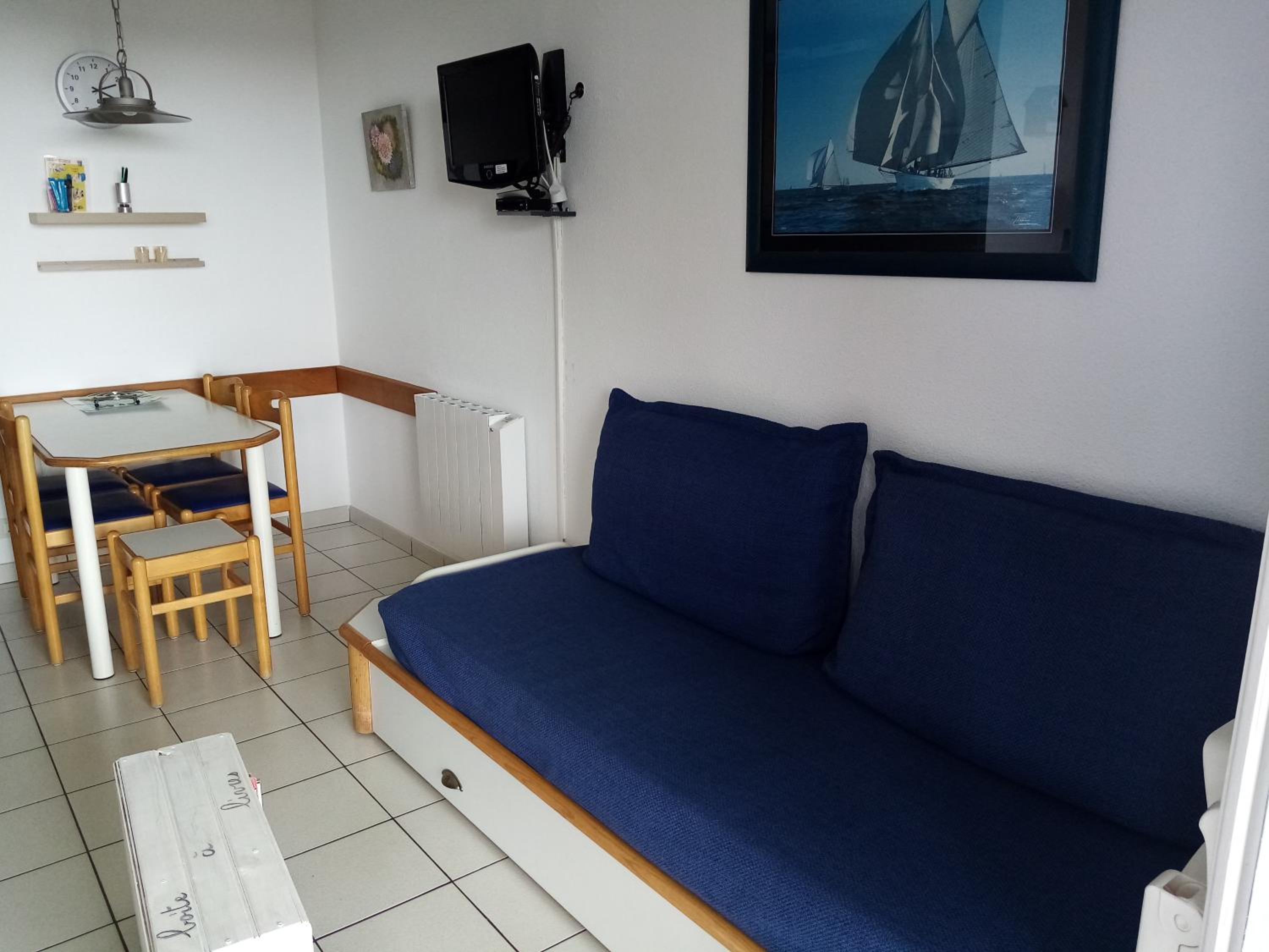Apartment with Sea View photo 2