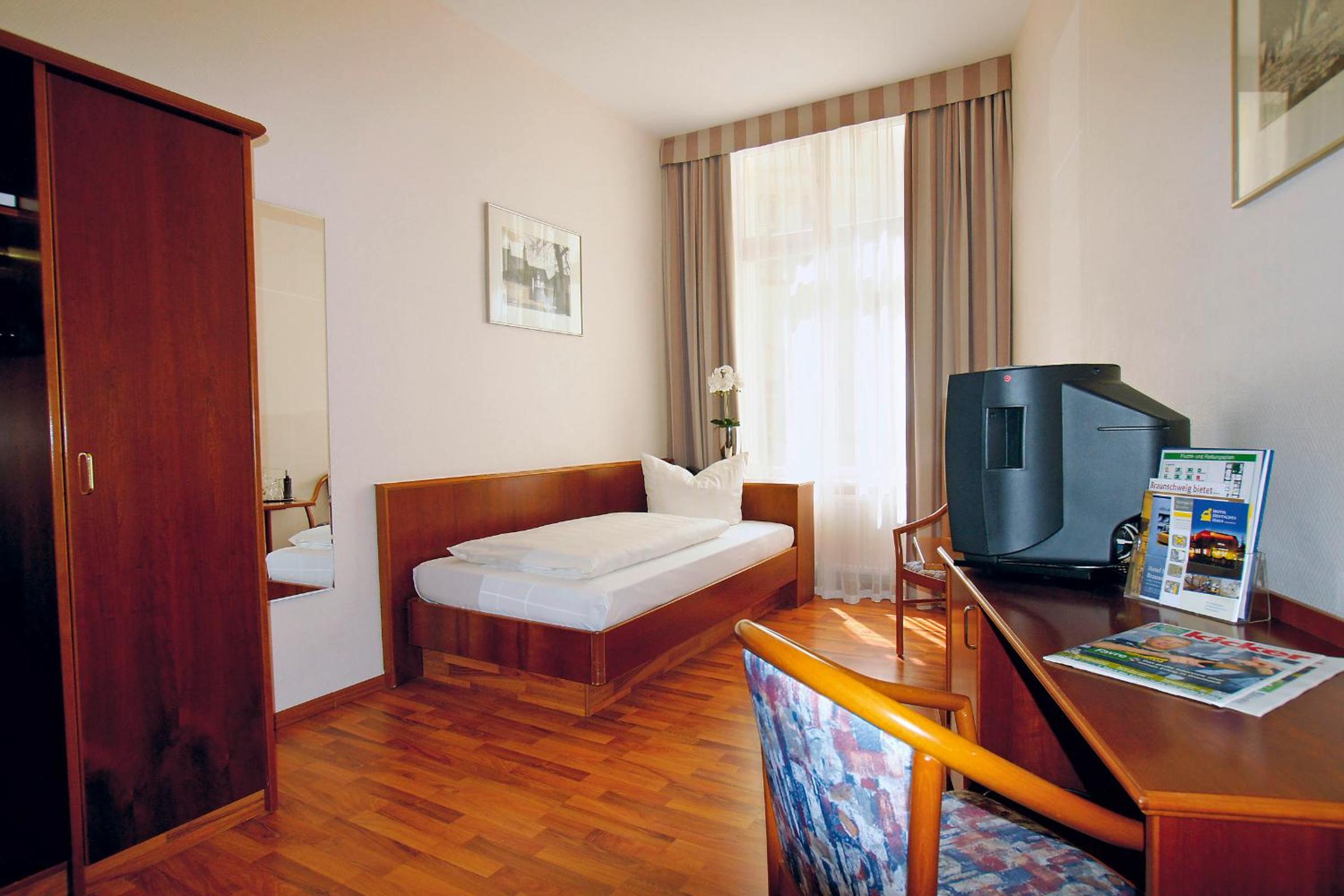 Single Room photo 3