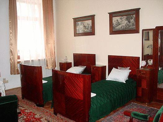 Deluxe Double Room - Photo 9