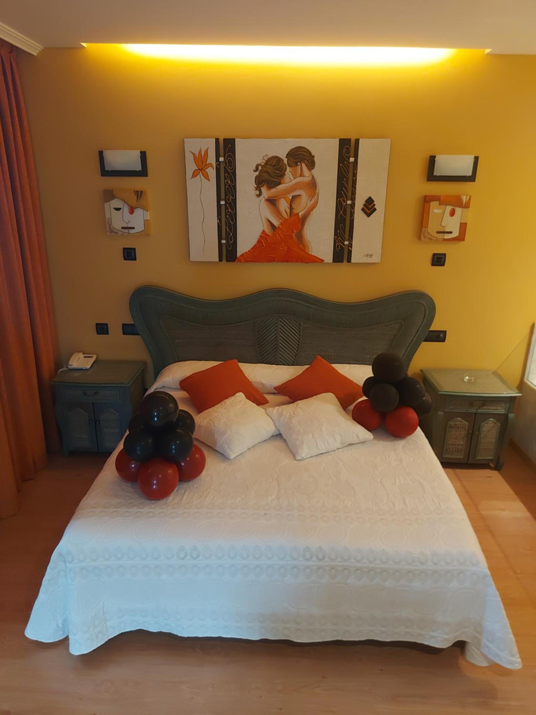 Suite with Sauna - Photo 18