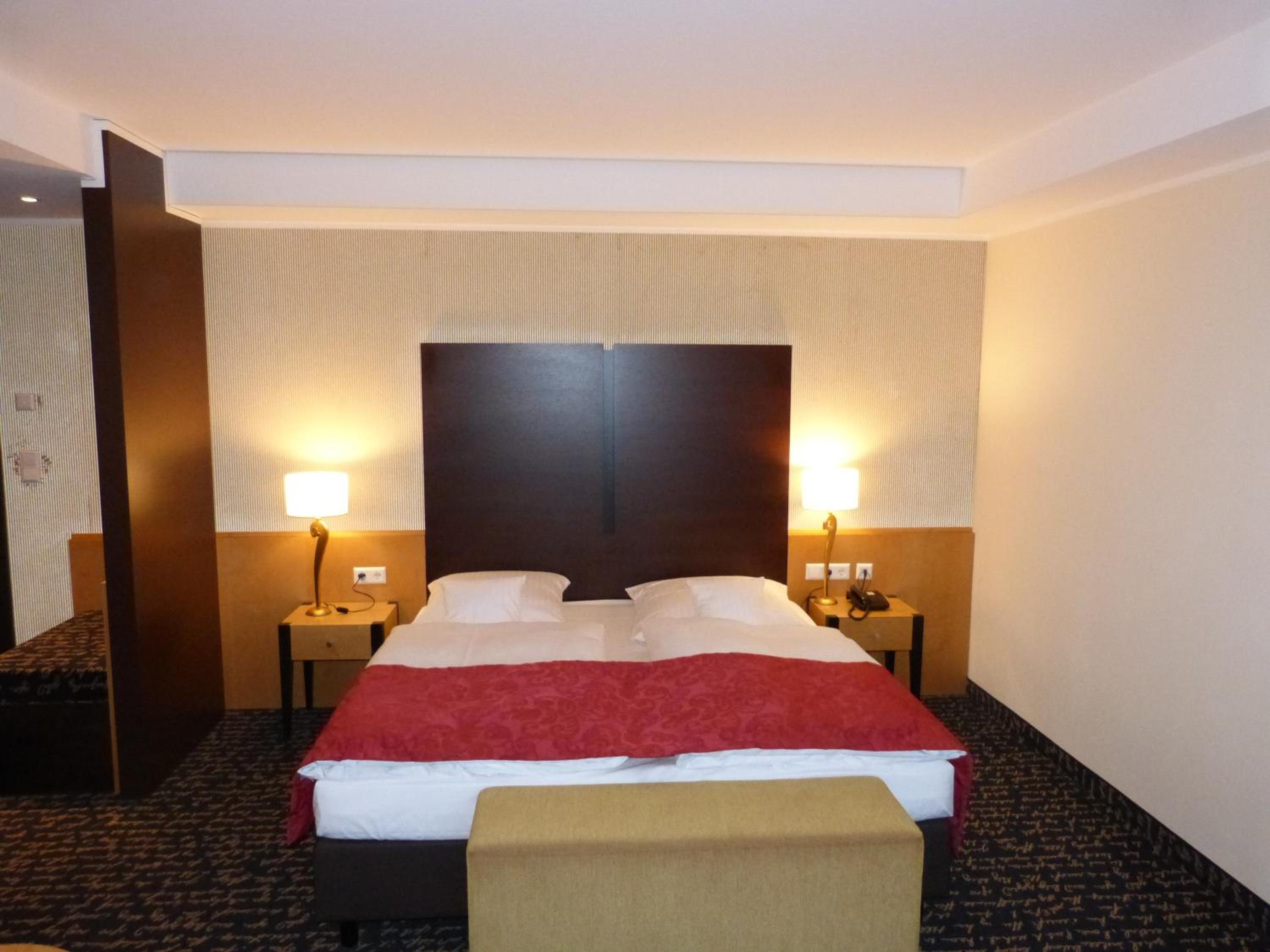 Superior Double Room - Photo 1