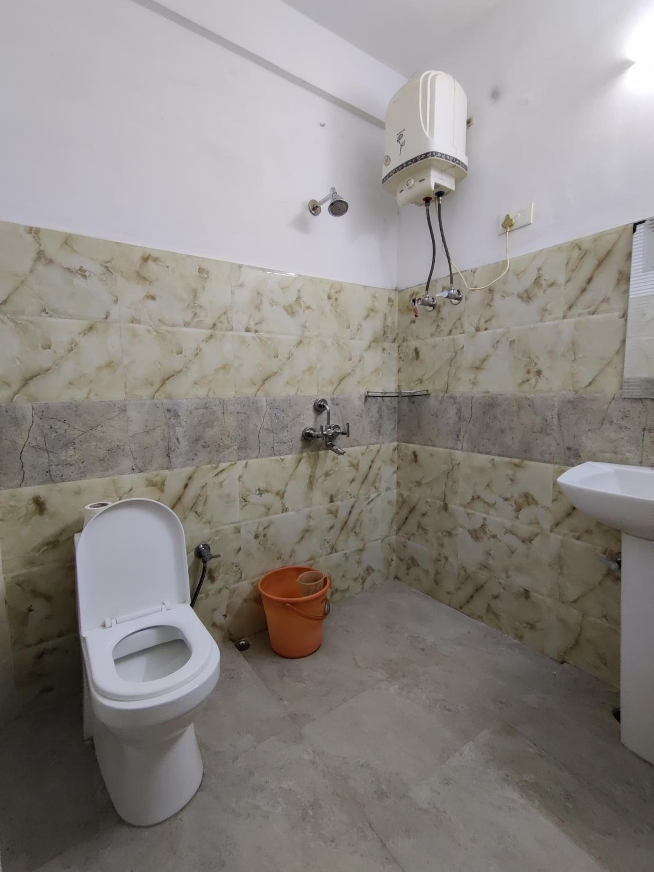 Standard Double or Twin Room - Photo 2